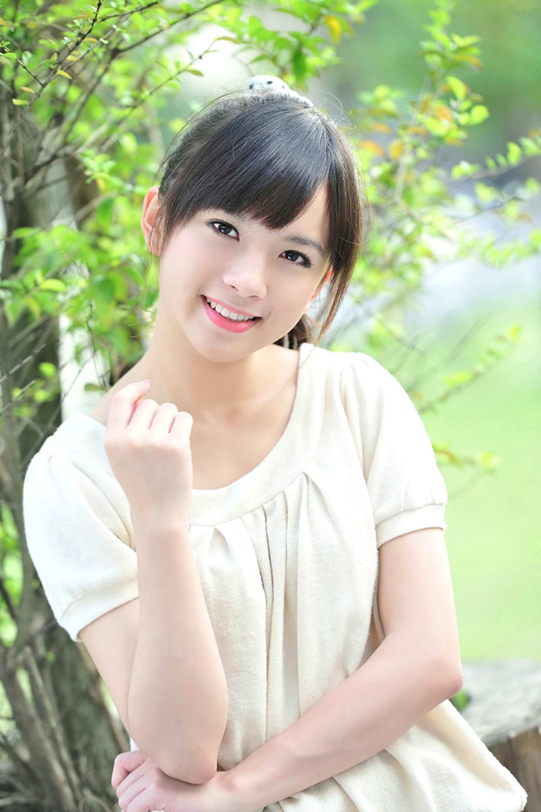 Gallery - 台湾正妹虞成敬（小敬）逸仙公园清新户外写真，头戴耳机甜美可人，治愈系纯净美少女日常街拍台湾清新治愈系户外萝莉 女神私房照_秀色女神 - image 1
