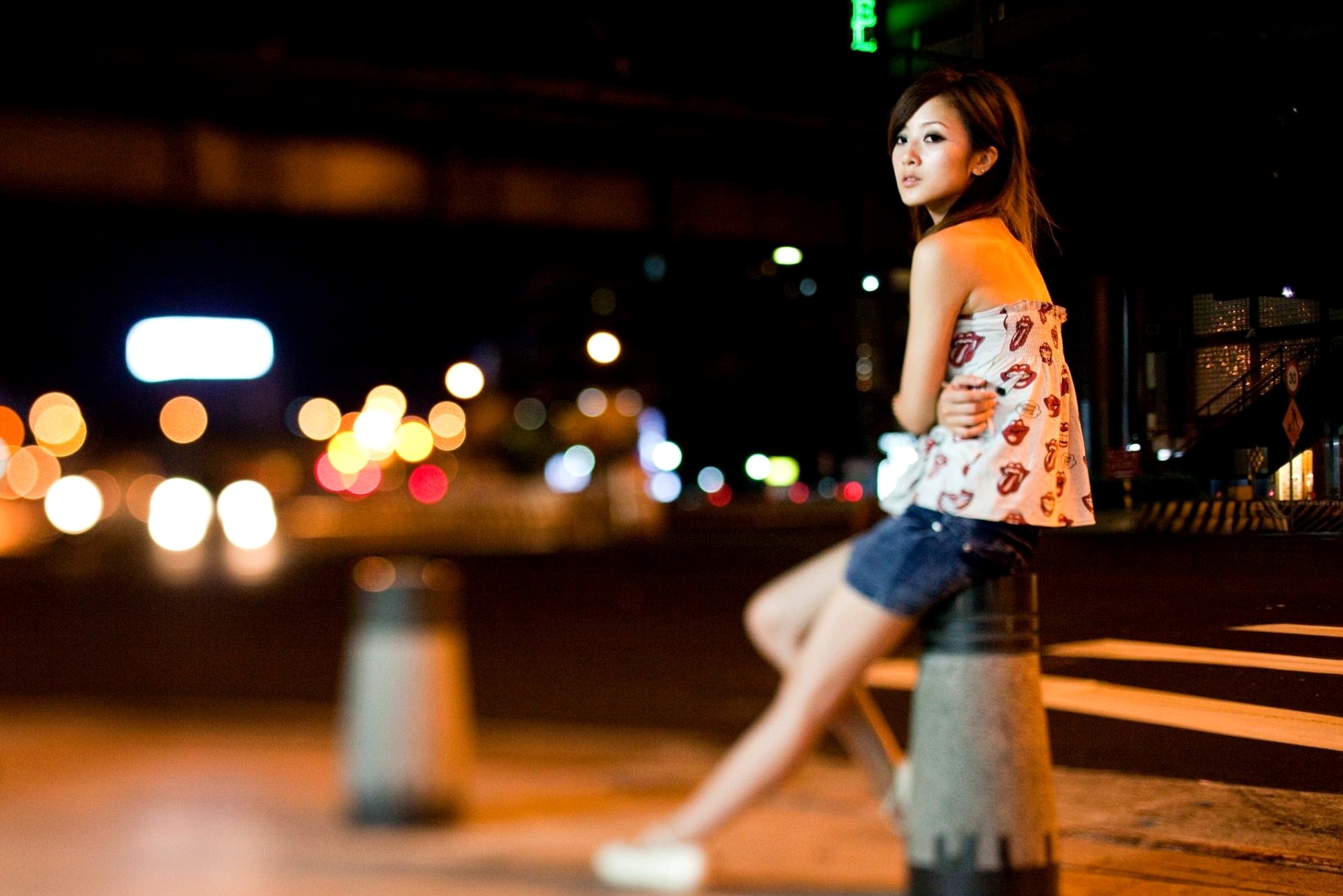 Gallery - 台湾正妹果子MM张允霏夜拍西门町街头时尚写真，甜美清纯展现都市街拍魅力台湾街拍清纯清新女神 女神私房照_秀色女神 - image 42