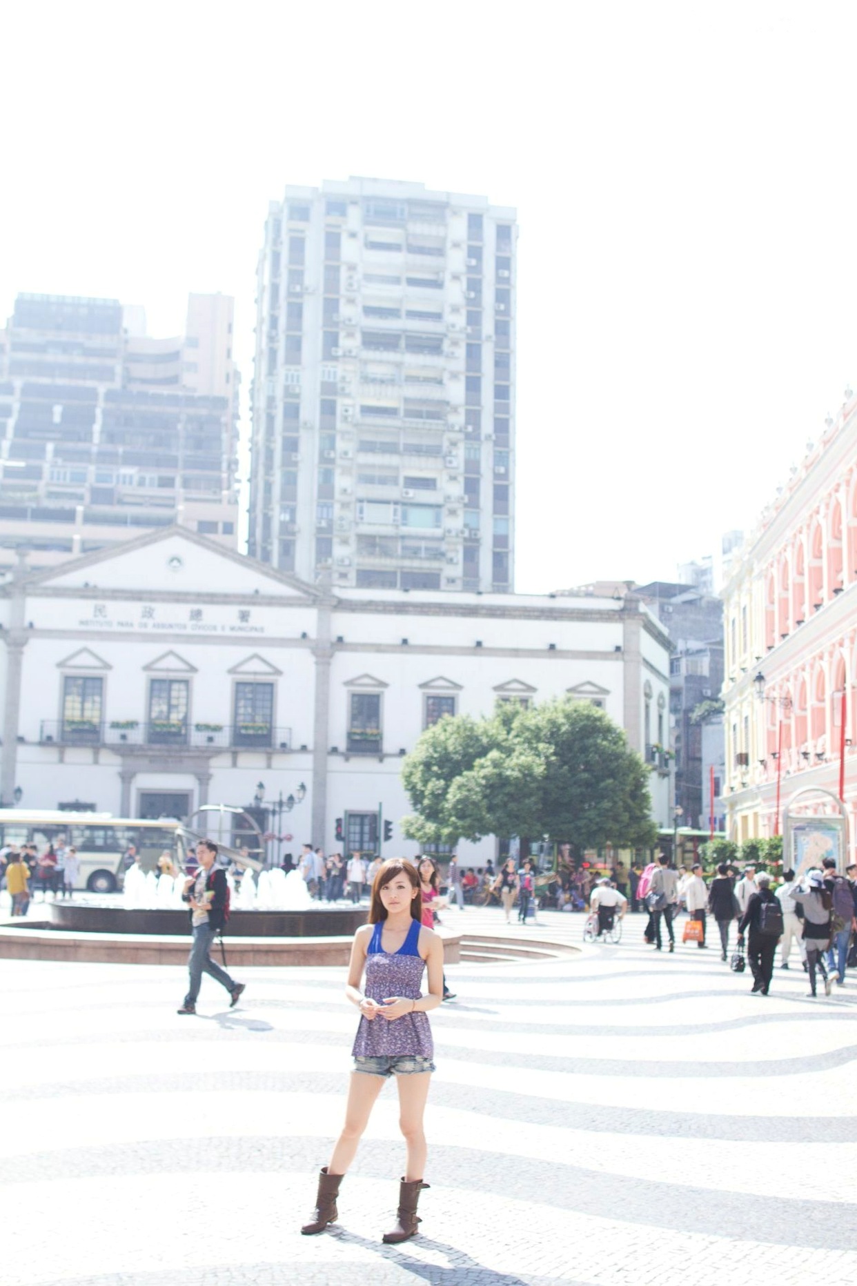 Gallery - 台湾正妹张凯洁Mikako港澳行街拍系列，碎花裙清新文艺写真，动感广场风情台湾街拍清新气质户外 女神私房照_秀色女神 - image 132