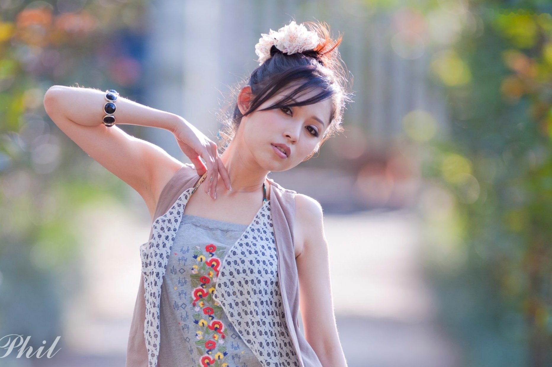 Gallery - 台湾女神Avy杜可薇花园户外清纯外拍，甜美阳光夏日吊带短裤写真集台湾清新户外治愈系女神 女神私房照_秀色女神 - image 32