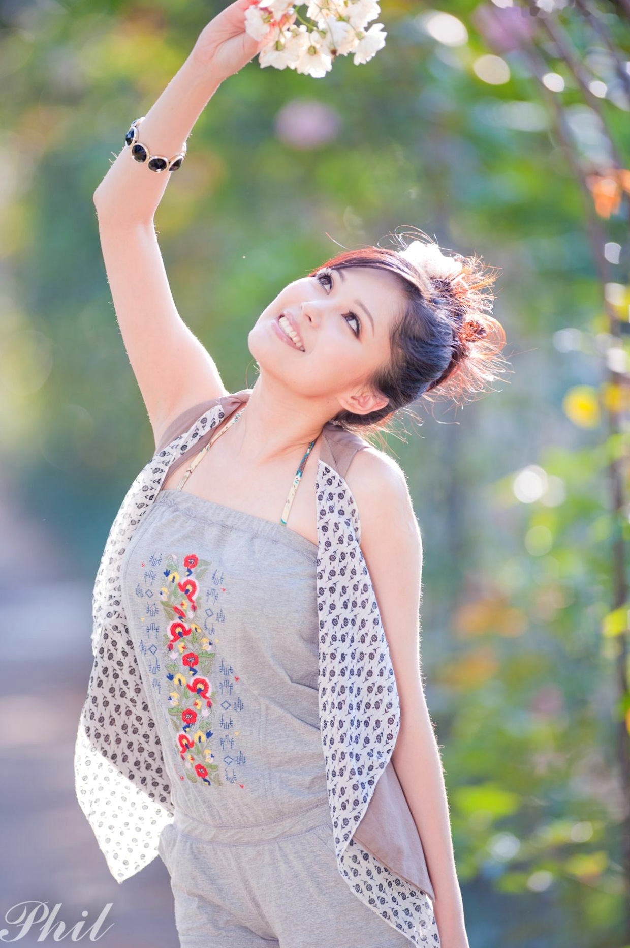 Gallery - 台湾女神Avy杜可薇花园户外清纯外拍，甜美阳光夏日吊带短裤写真集台湾清新户外治愈系女神 女神私房照_秀色女神 - image 58