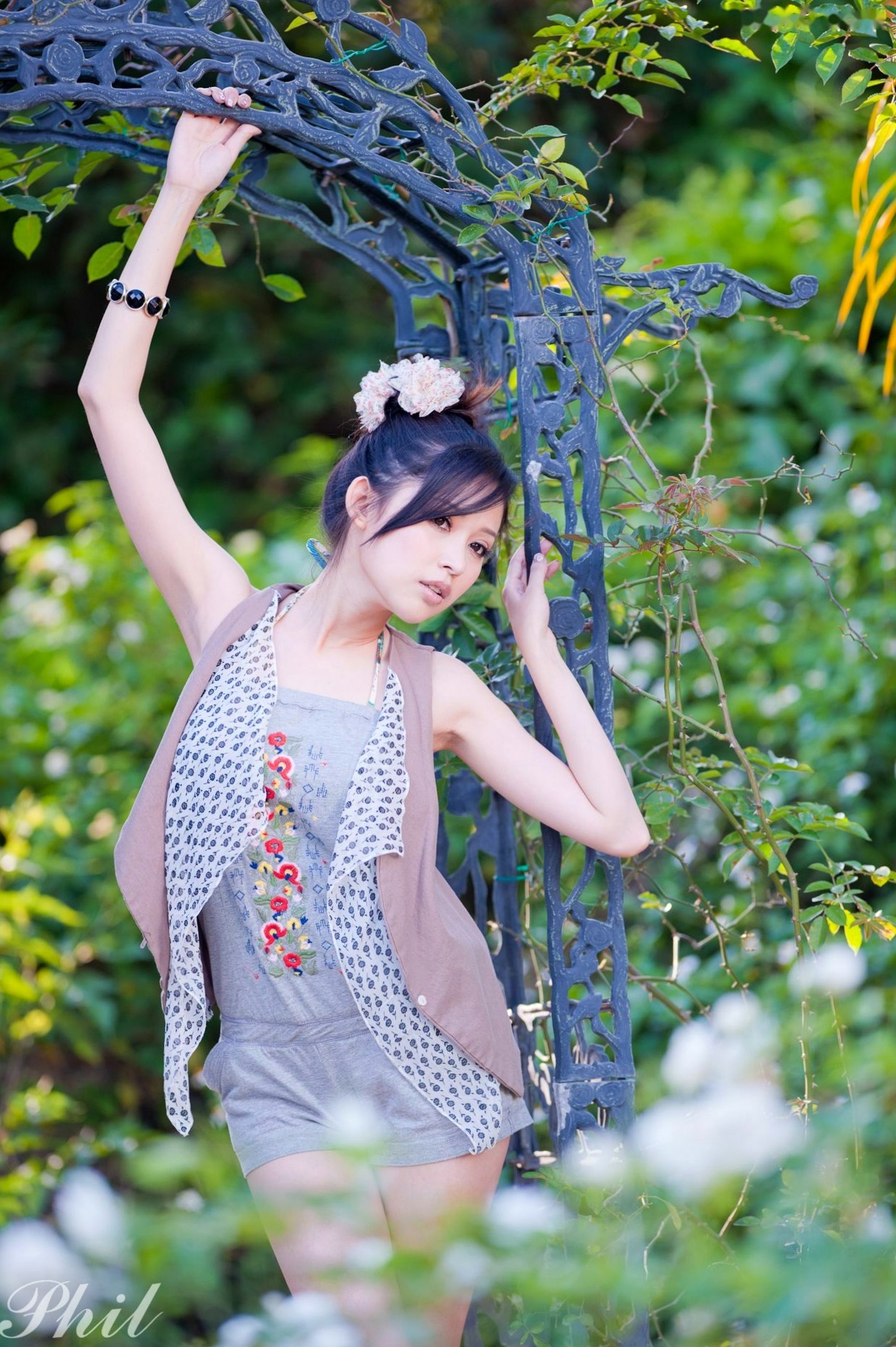 Gallery - 台湾女神Avy杜可薇花园户外清纯外拍，甜美阳光夏日吊带短裤写真集台湾清新户外治愈系女神 女神私房照_秀色女神 - image 74