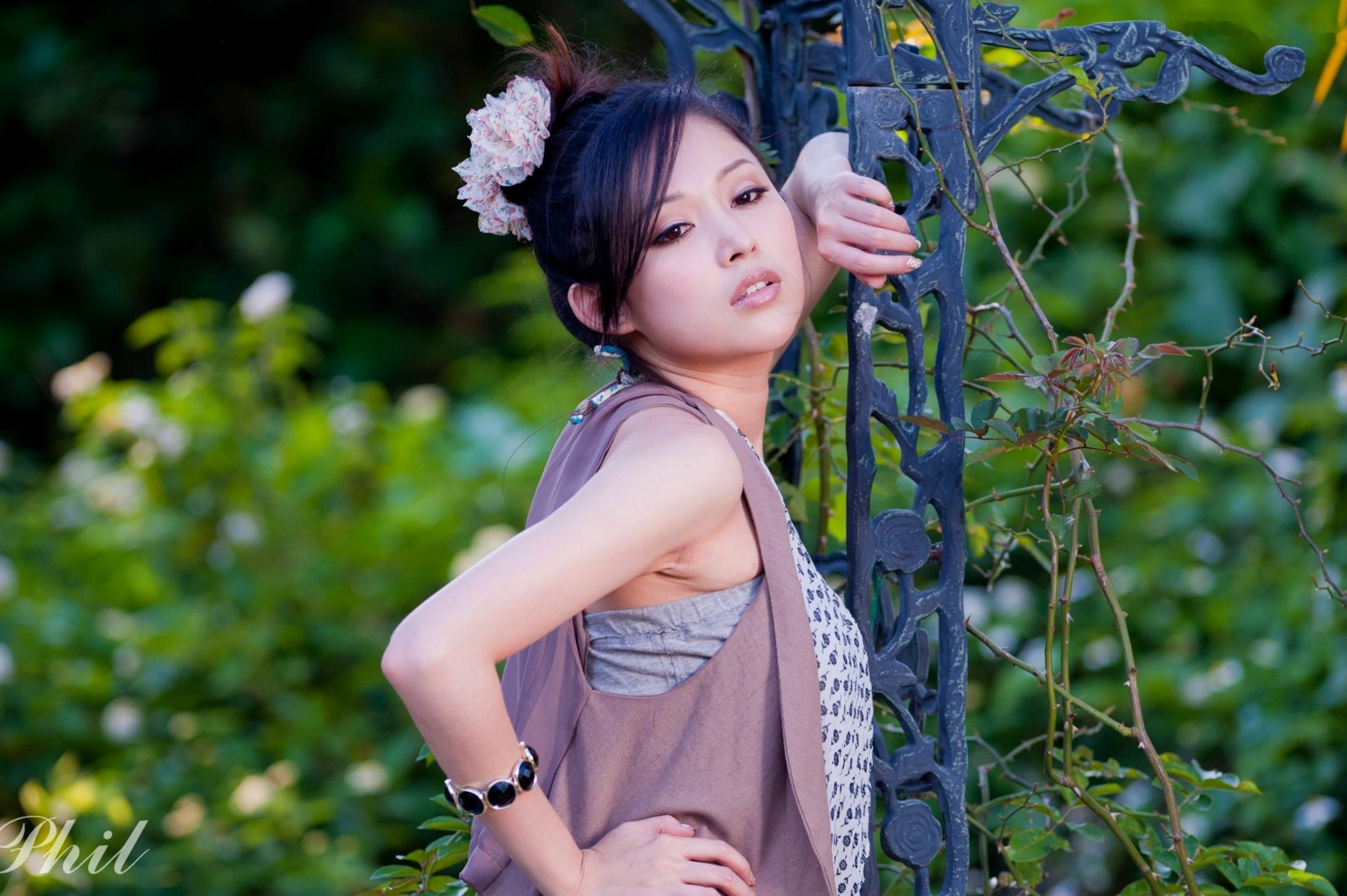 Gallery - 台湾女神Avy杜可薇花园户外清纯外拍，甜美阳光夏日吊带短裤写真集台湾清新户外治愈系女神 女神私房照_秀色女神 - image 76