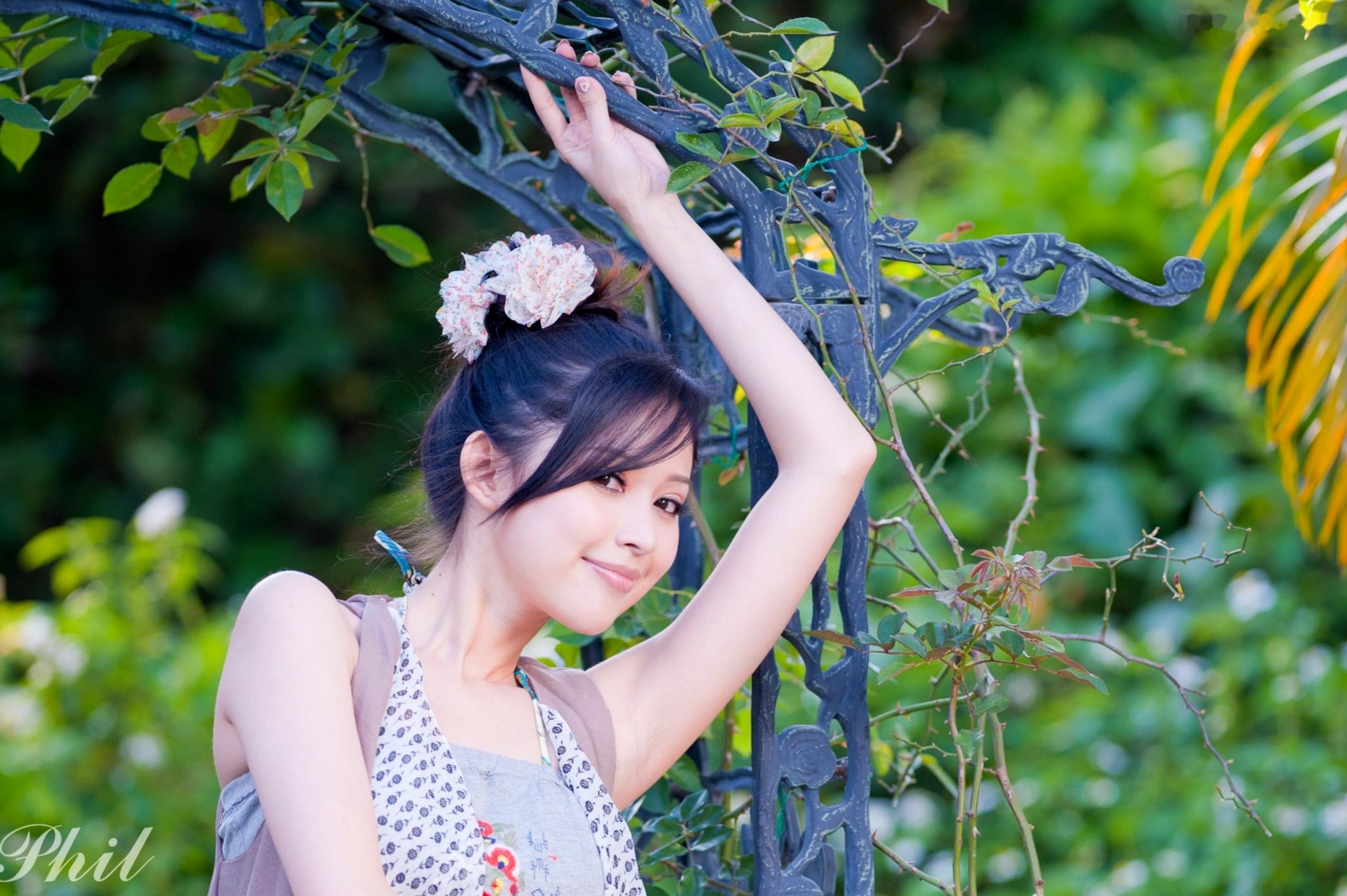 Gallery - 台湾女神Avy杜可薇花园户外清纯外拍，甜美阳光夏日吊带短裤写真集台湾清新户外治愈系女神 女神私房照_秀色女神 - image 84