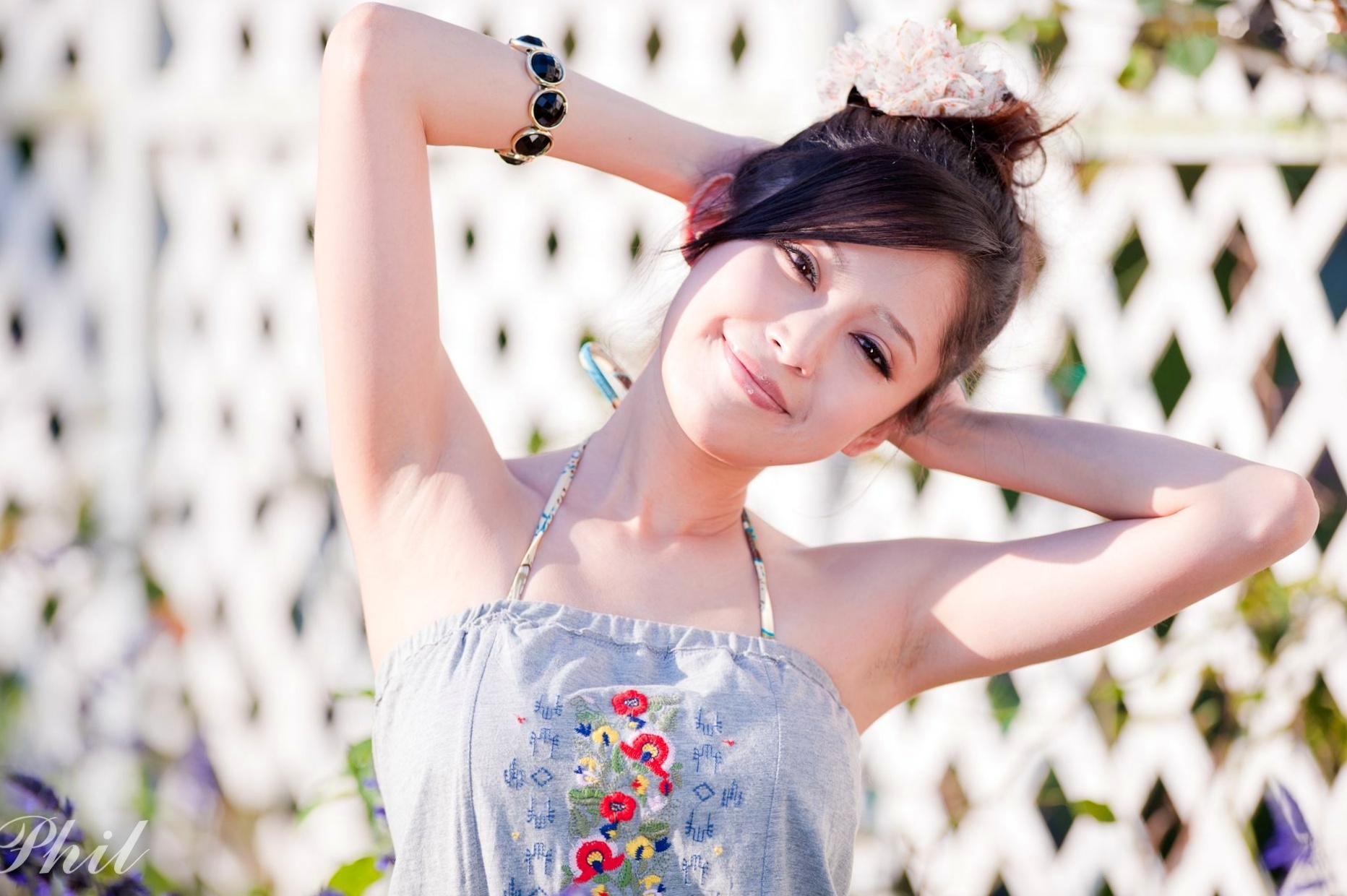 Gallery - 台湾女神Avy杜可薇花园户外清纯外拍，甜美阳光夏日吊带短裤写真集台湾清新户外治愈系女神 女神私房照_秀色女神 - image 89