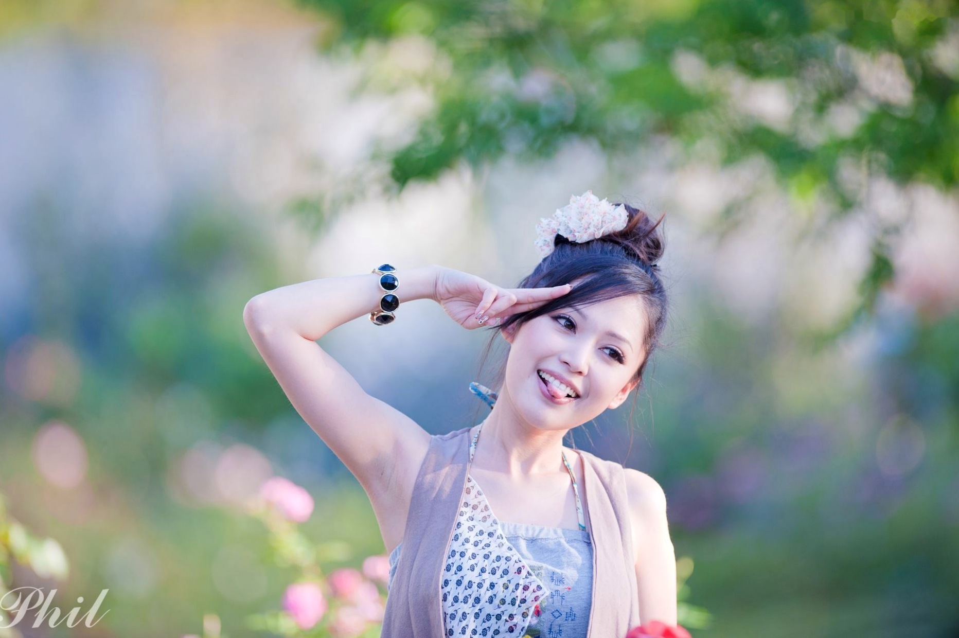 Gallery - 台湾女神Avy杜可薇花园户外清纯外拍，甜美阳光夏日吊带短裤写真集台湾清新户外治愈系女神 女神私房照_秀色女神 - image 111