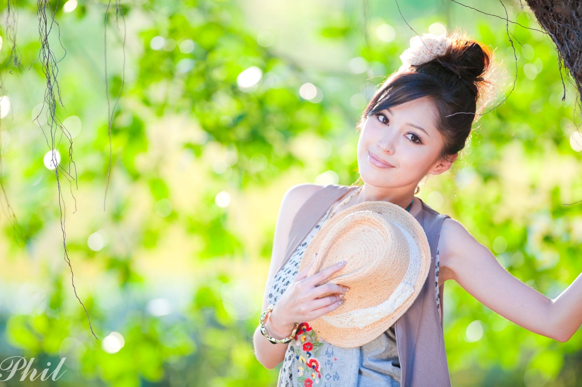 Gallery - 台湾女神Avy杜可薇花园户外清纯外拍，甜美阳光夏日吊带短裤写真集台湾清新户外治愈系女神 女神私房照_秀色女神 - image 130