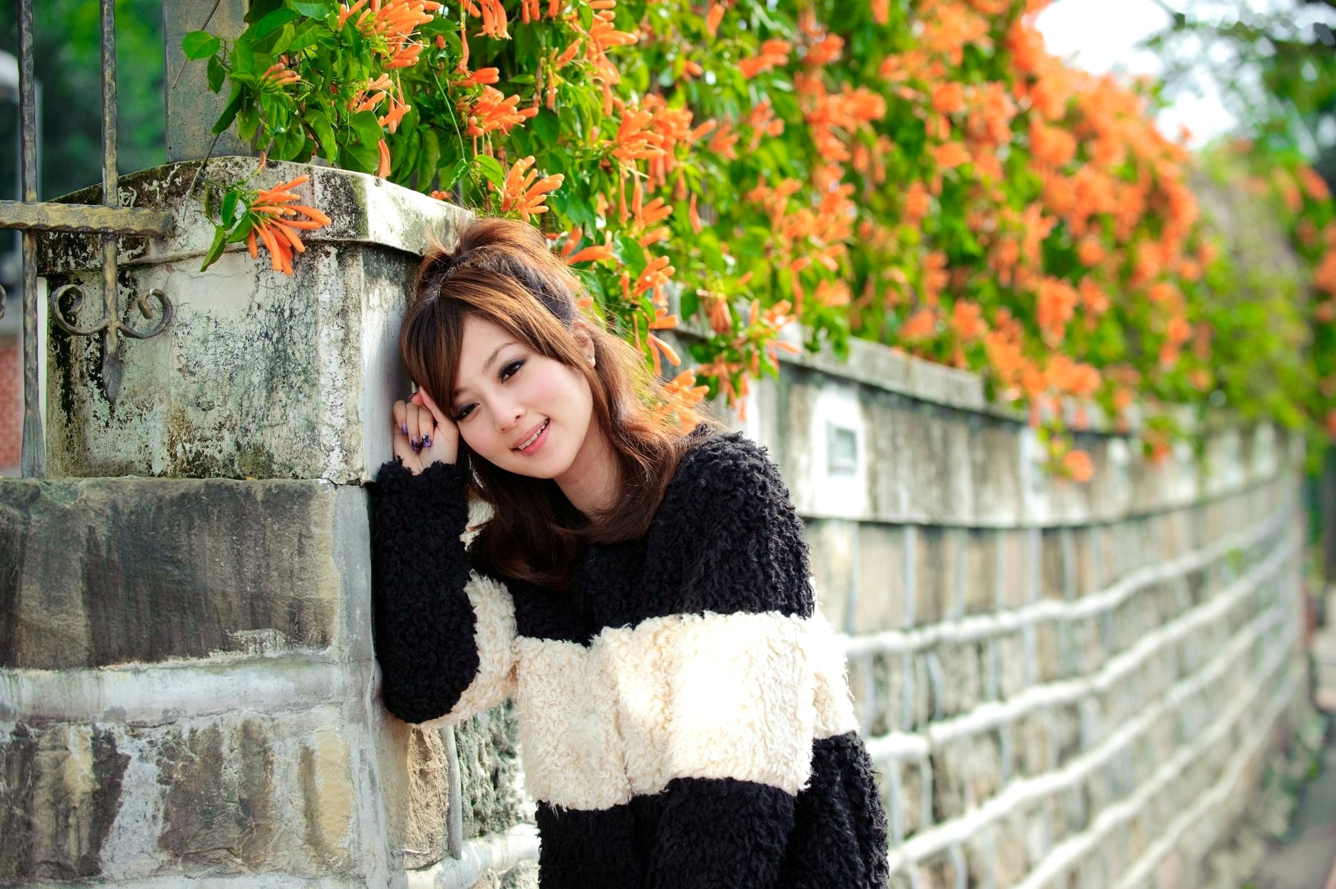 Gallery - 台湾正妹果子Mikako淡水外拍写真，清新甜美冬季穿搭尽显治愈系少女质感台湾户外清新治愈系街拍 女神私房照_秀色女神 - image 11