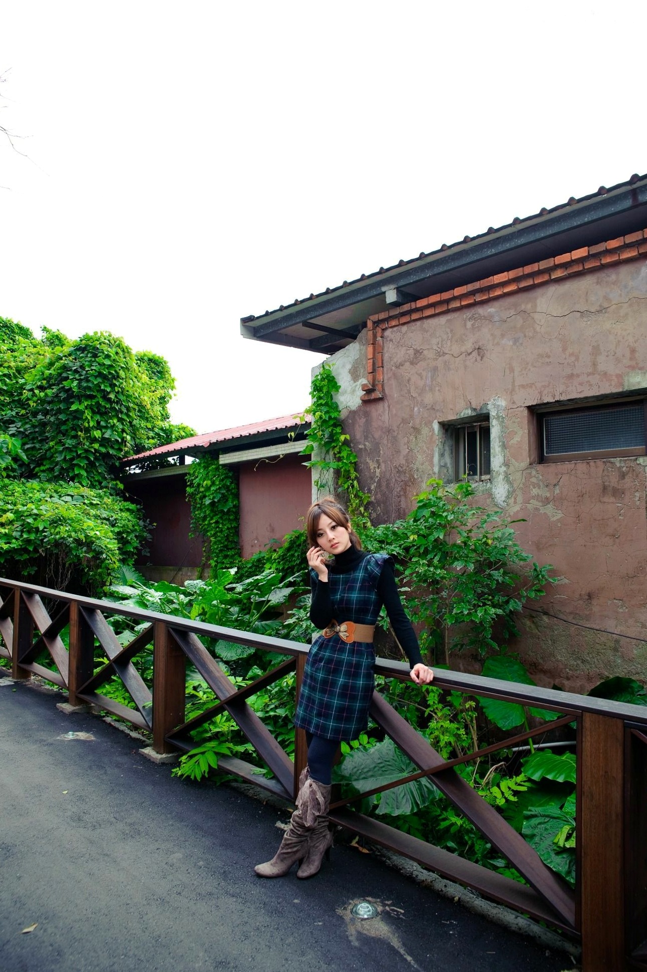 Gallery - 台湾正妹果子Mikako淡水外拍写真，清新甜美冬季穿搭尽显治愈系少女质感台湾户外清新治愈系街拍 女神私房照_秀色女神 - image 40