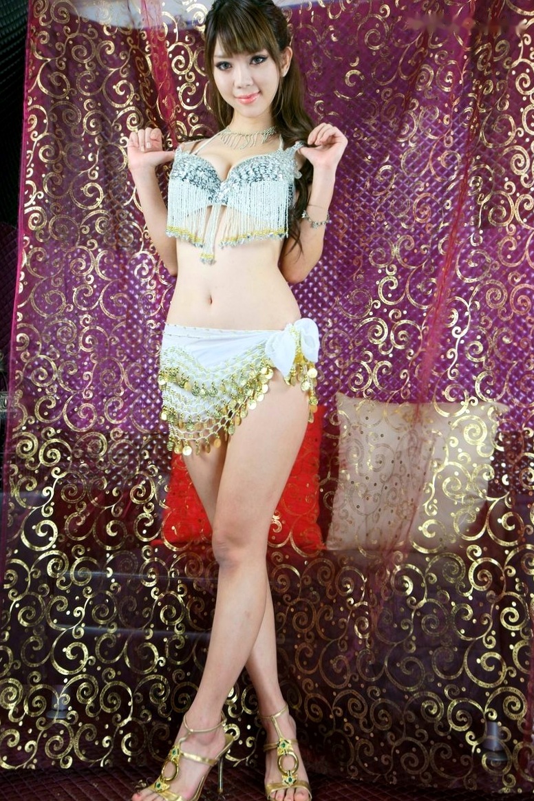 Gallery - 台湾正妹莉亚Lia赵妍欢私房写真：俏皮猫耳豹纹比基尼与时尚美搭秀台湾性感诱惑私房照女神 女神私房照_秀色女神 - image 57