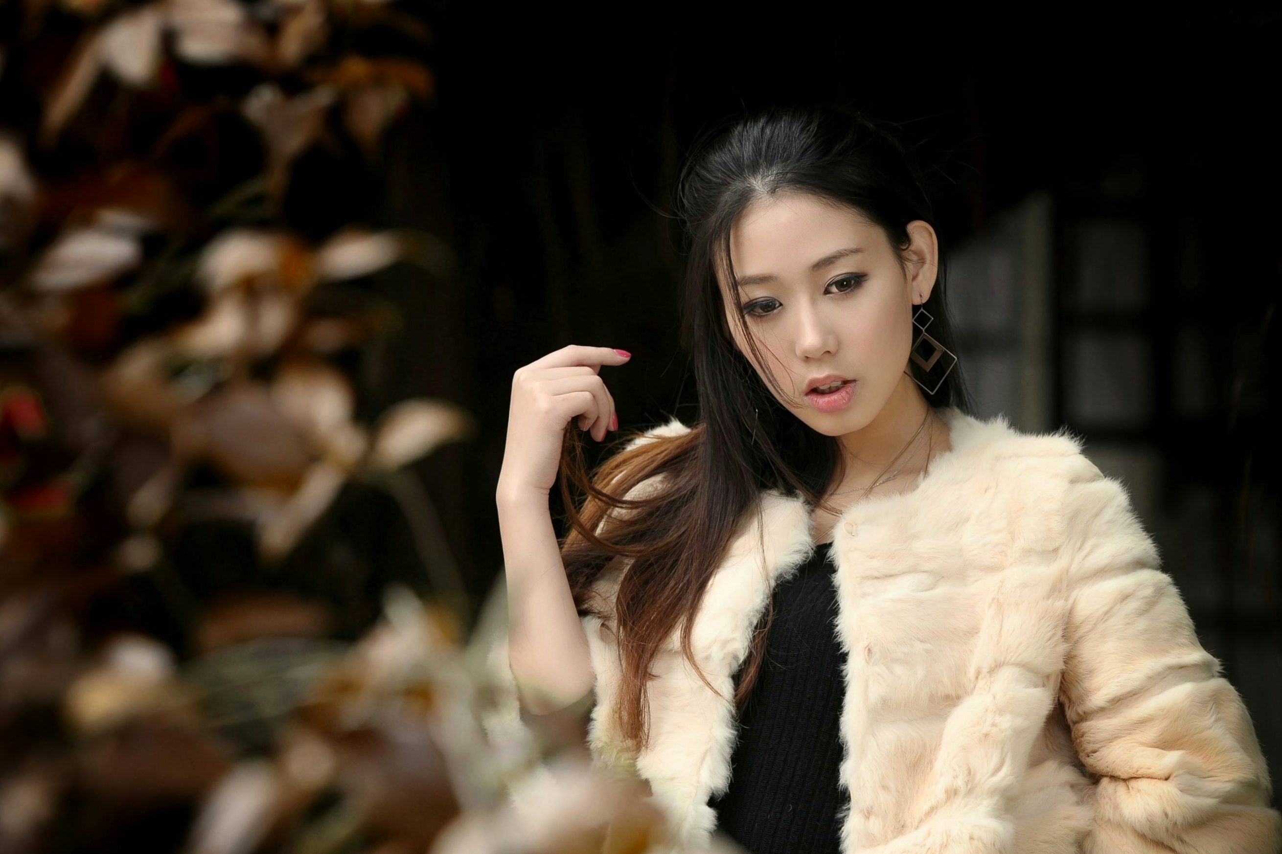 Gallery - 台湾女神佳贝儿《唯美时尚外拍》户外写真，清纯侧颜与迷人光影的视觉盛宴台湾清新气质户外治愈系 女神私房照_秀色女神 - image 28
