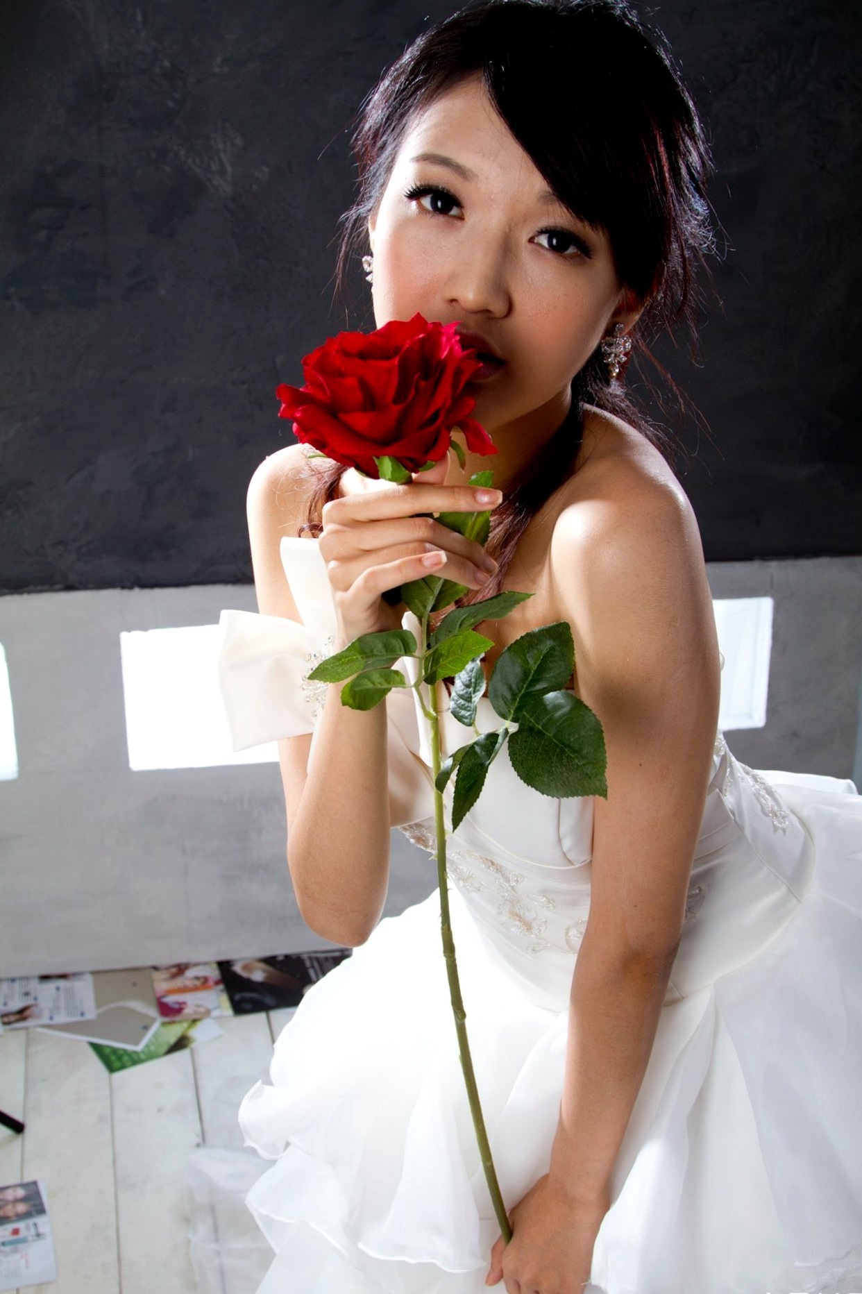 Gallery - 台湾正妹模特 - model陈玮廷Jill纯白婚纱写真，精致礼服尽显古典浪漫优雅气质台湾婚纱气质优雅 女神私房照_秀色女神 - image 10