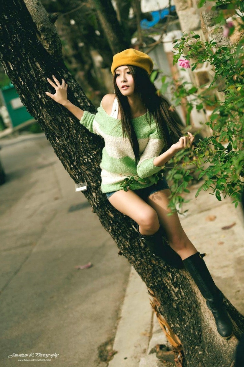 Gallery - 台湾正妹Winnie小雪与晶晶（金允乔）港澳清新街拍写真，百变造型演绎都市时尚潮流台湾街拍清新治愈系气质 女神私房照_秀色女神 - image 58