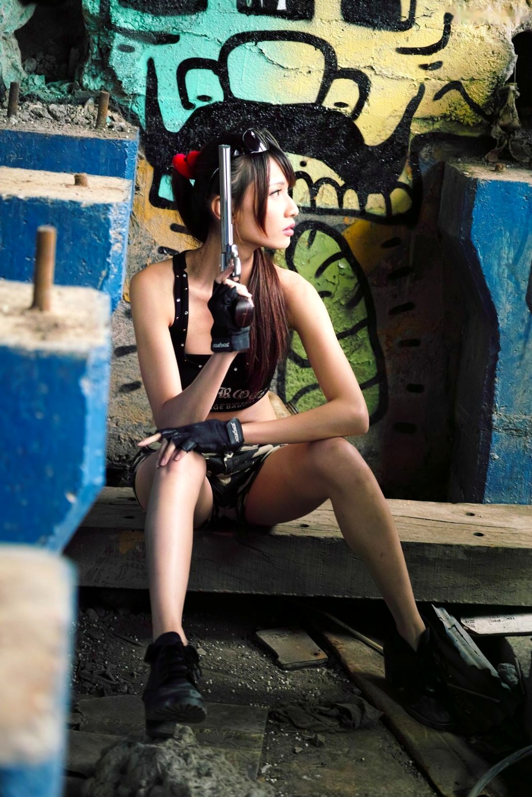 Gallery - 台湾正妹蔡译心Candice《南港废墟外拍》：野性战术风写真，冷艳长腿尽显飒爽魅力台湾户外美腿冷艳角色扮演 女神私房照_秀色女神 - image 13