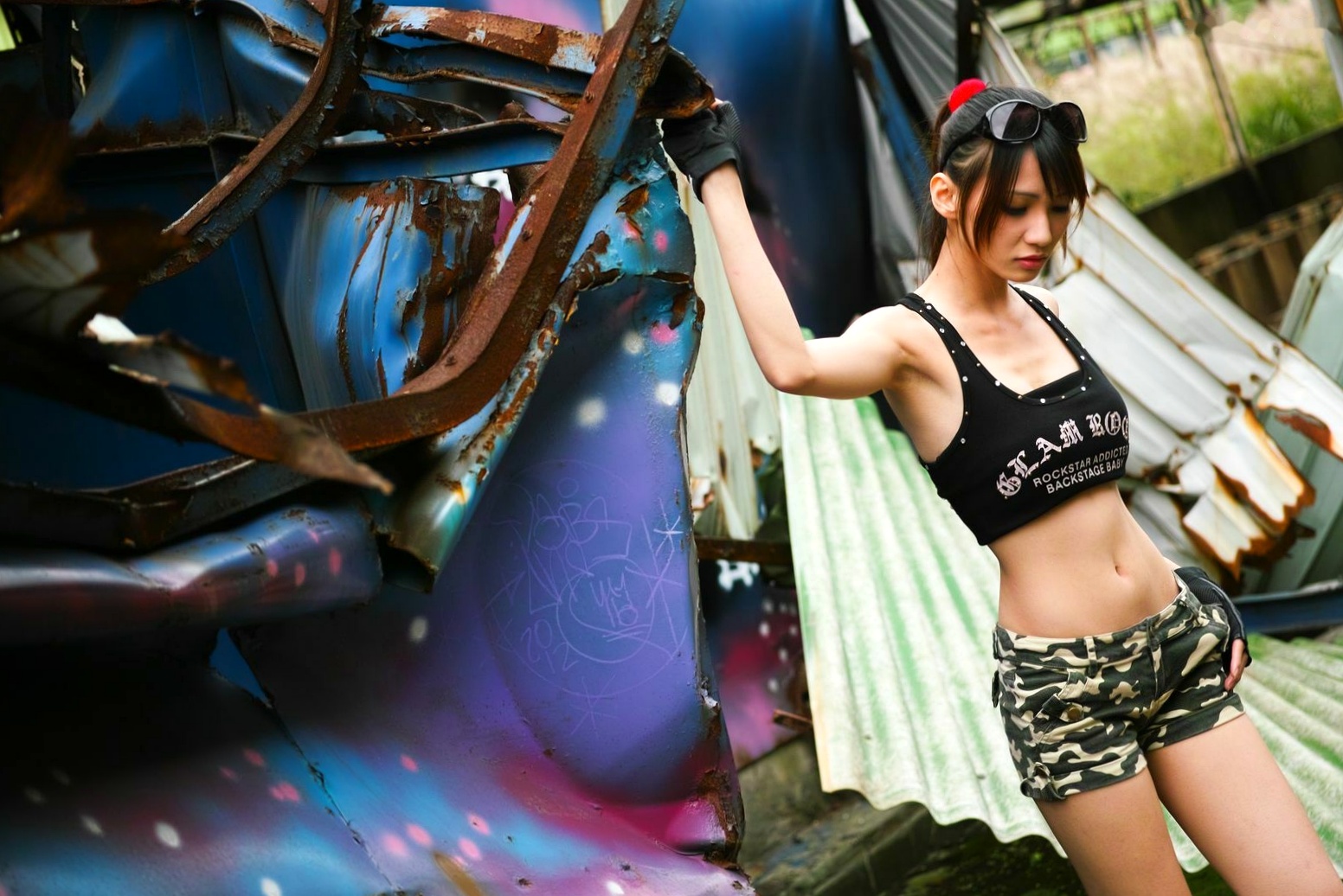 Gallery - 台湾正妹蔡译心Candice《南港废墟外拍》：野性战术风写真，冷艳长腿尽显飒爽魅力台湾户外美腿冷艳角色扮演 女神私房照_秀色女神 - image 22