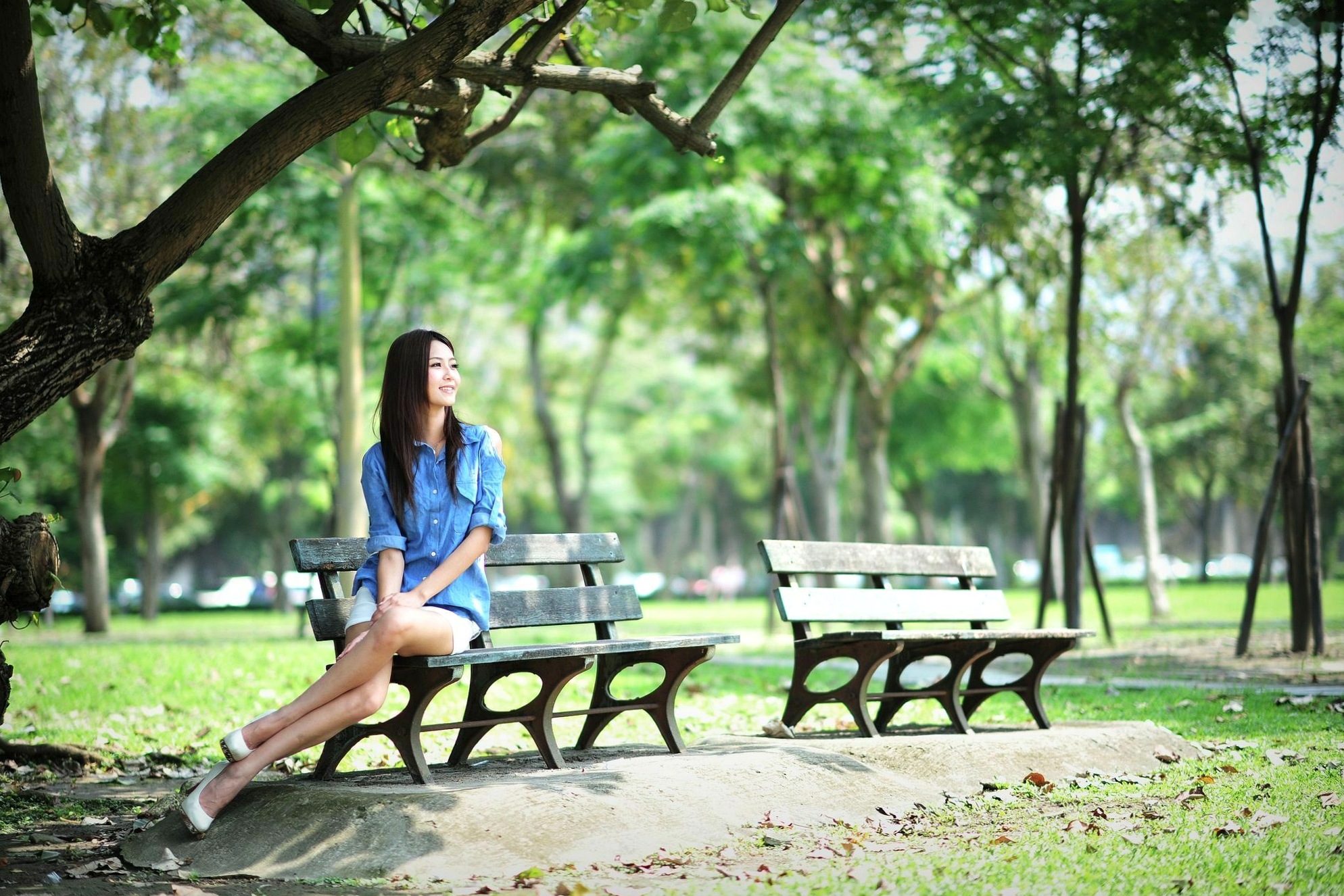 Gallery - 台湾正妹Winnie庄咏惠清新户外写真，邻家气质与甜美空姐制服诱惑台湾户外空姐制服清新 女神私房照_秀色女神 - image 17