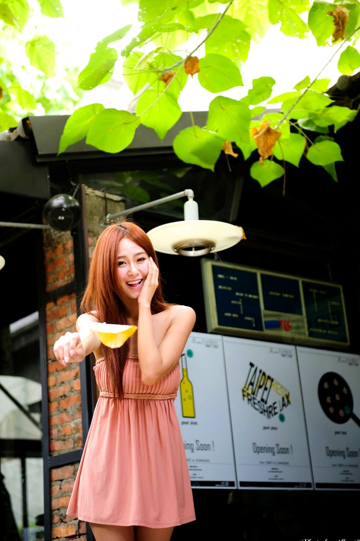 Gallery - 台湾正妹Winnie庄咏惠清新户外写真，邻家气质与甜美空姐制服诱惑台湾户外空姐制服清新 女神私房照_秀色女神 - image 35