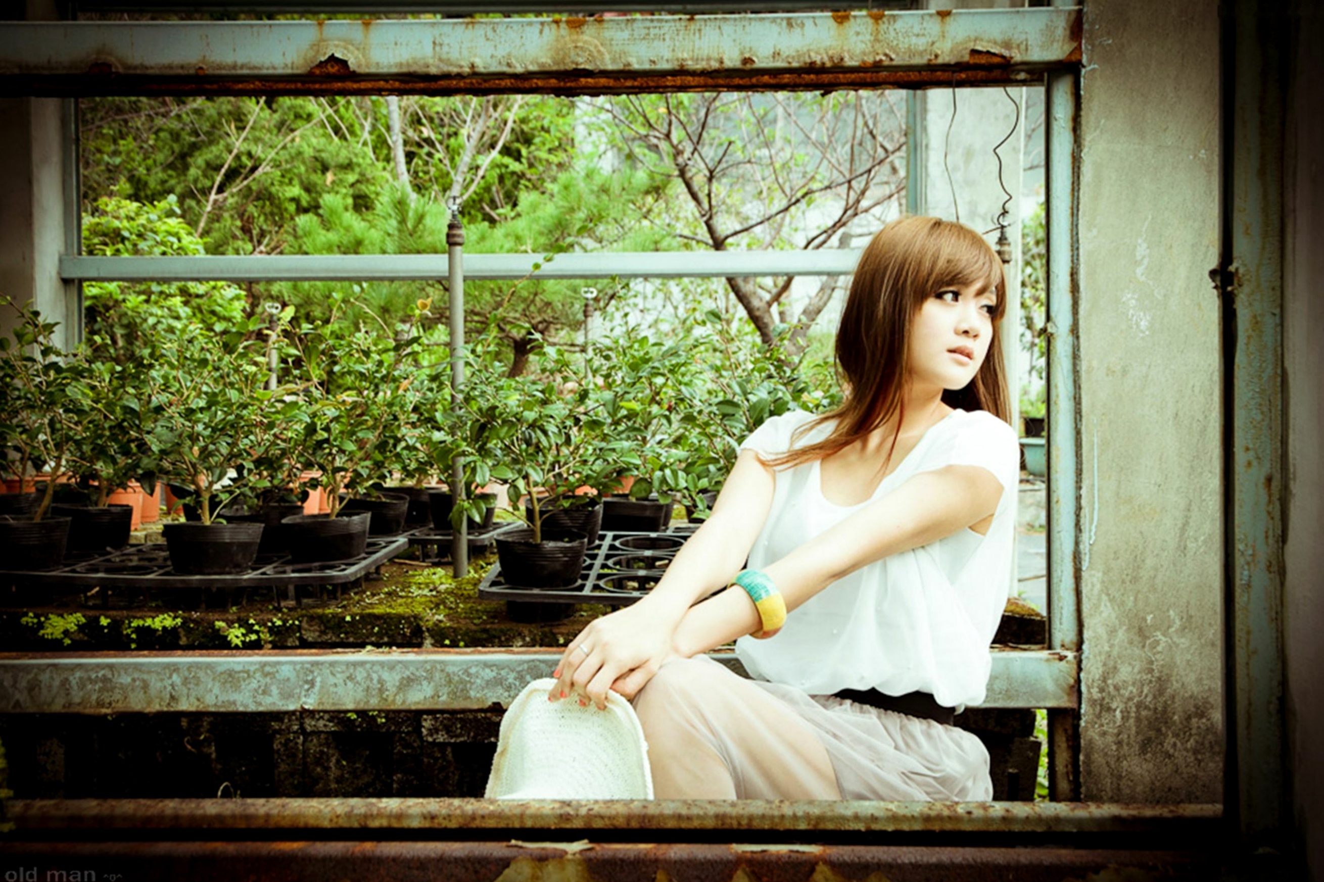 Gallery - 台湾模特 - model熊维妮《美军宿舍随拍》写真集：清新文艺女神的复古户外街拍与治愈系私房影像台湾清新治愈系街拍户外气质 女神私房照_秀色女神 - image 6