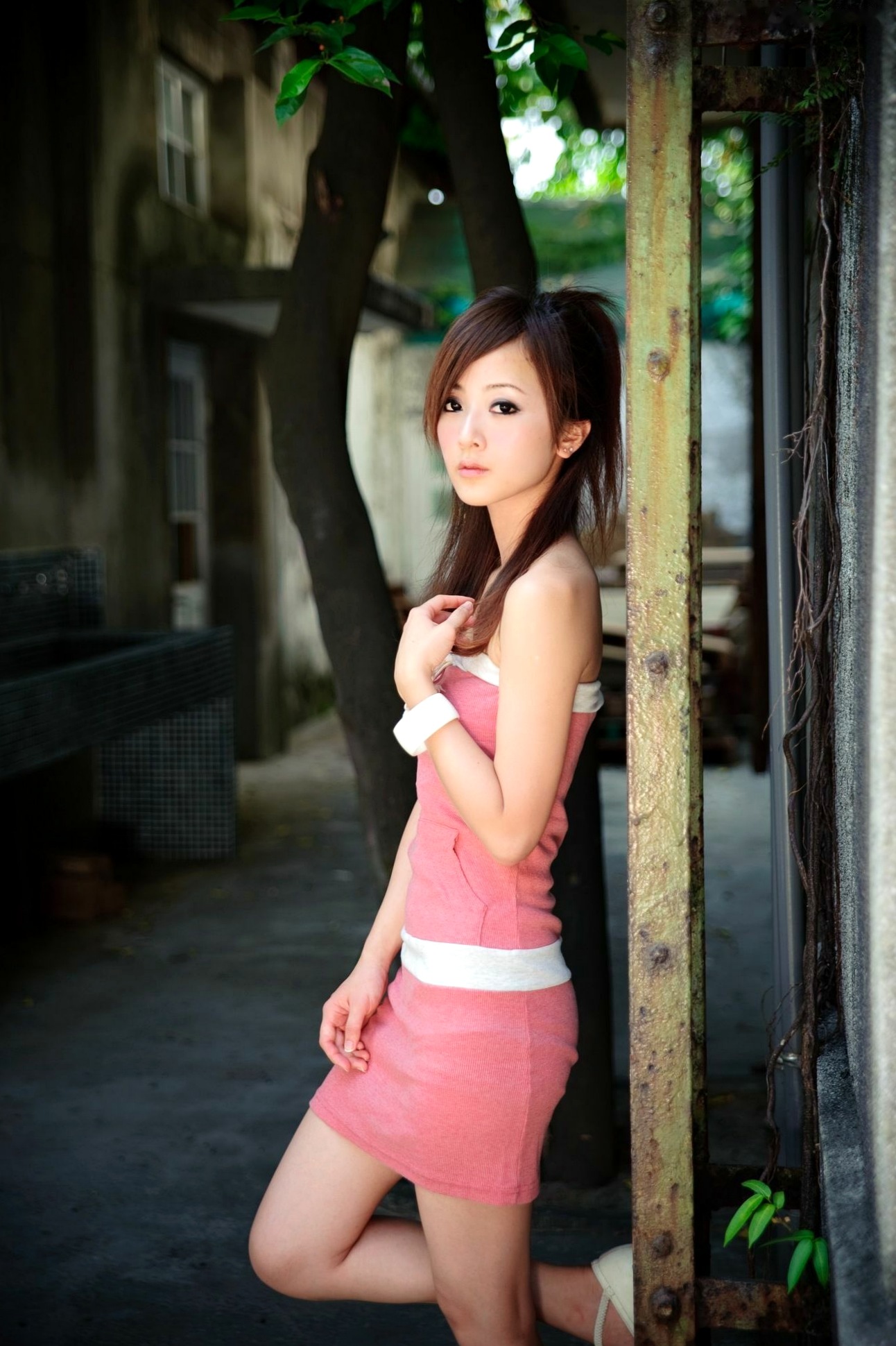 Gallery - 台湾正妹果子MM/张凯洁《华山文创园》清新街拍写真，户外文艺气质邻家女神私房合集台湾街拍清新气质治愈系 女神私房照_秀色女神 - image 29