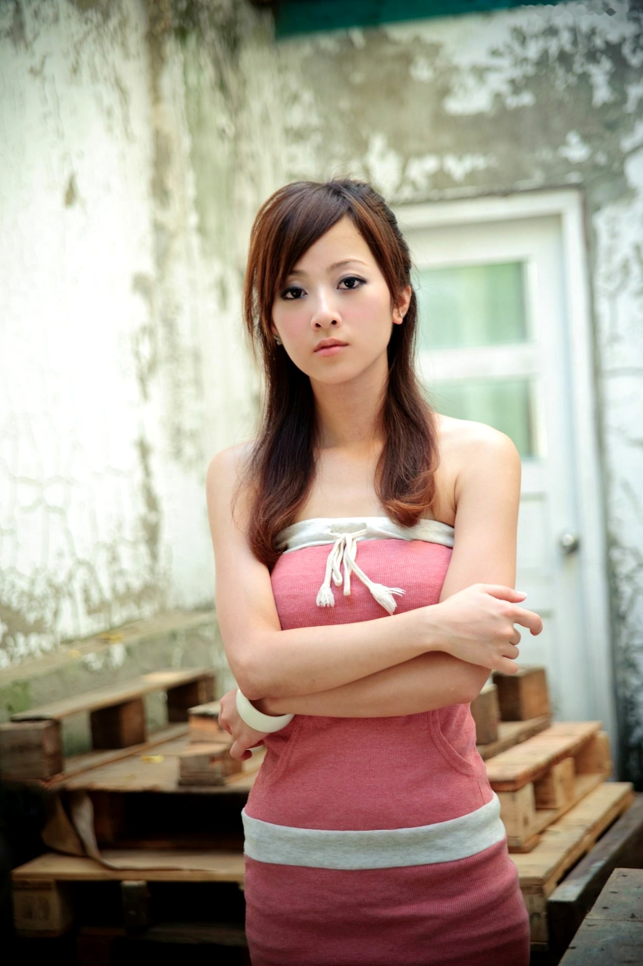 Gallery - 台湾正妹果子MM/张凯洁《华山文创园》清新街拍写真，户外文艺气质邻家女神私房合集台湾街拍清新气质治愈系 女神私房照_秀色女神 - image 33