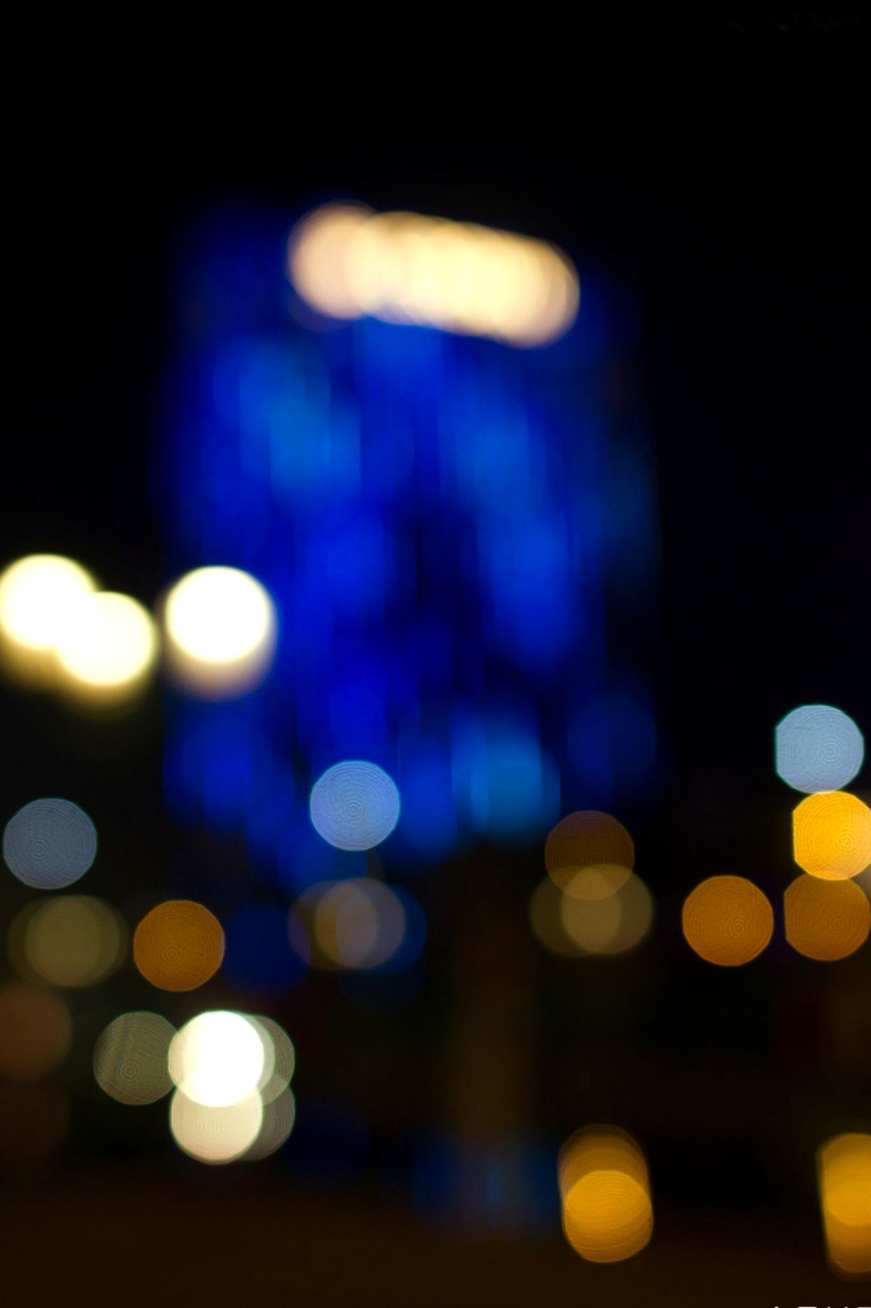 Gallery - 台湾正妹张允霏果子MM港澳之旅夜景写真，时尚豹纹长裙尽显冷艳气质台湾街拍冷艳气质户外 女神私房照_秀色女神 - image 32