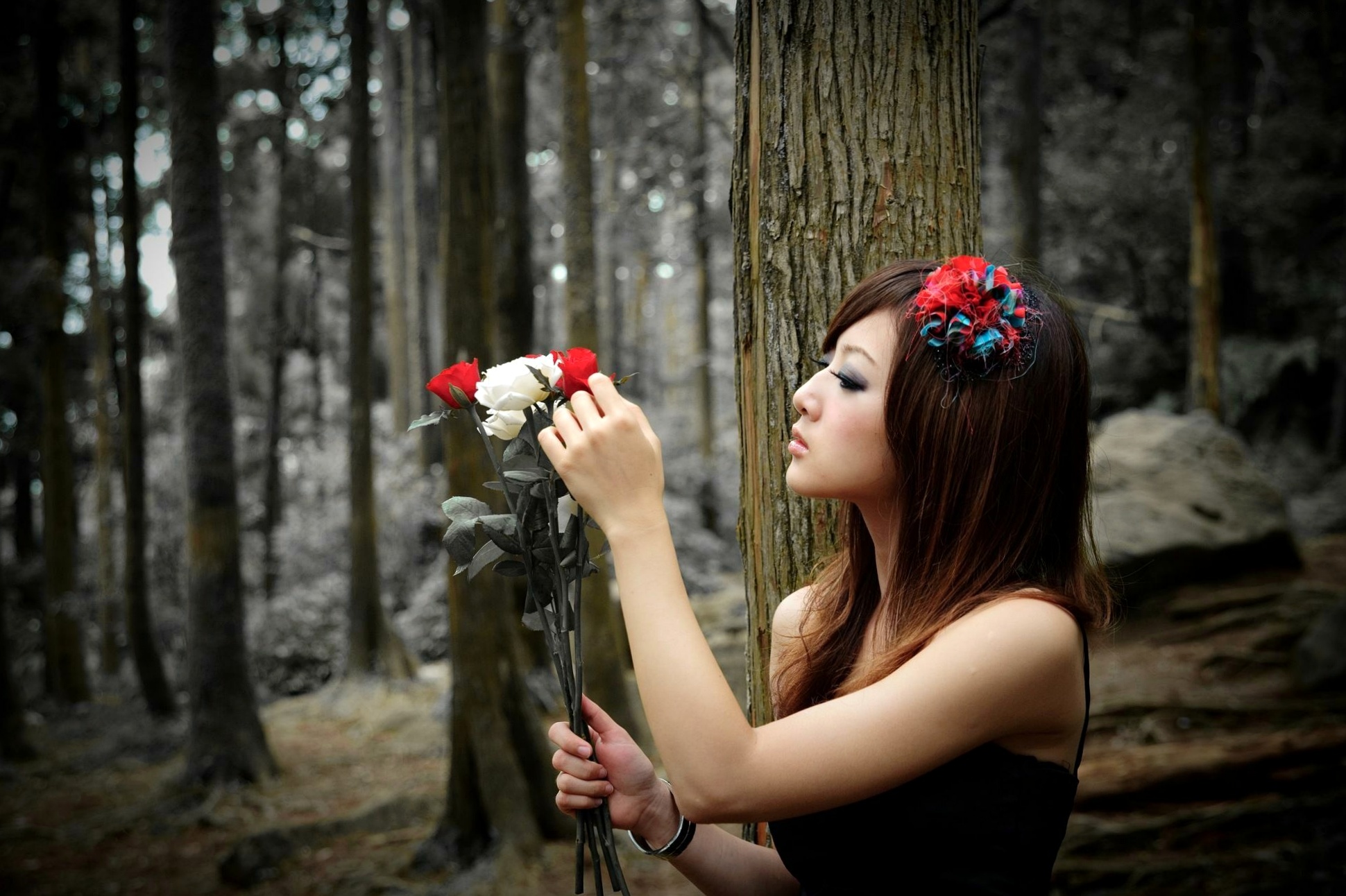 Gallery - 台湾正妹Mikako户外写真：白色圆舞曲的清新漫步与黑色执念的冷艳魅力台湾户外气质清新冷艳 女神私房照_秀色女神 - image 92