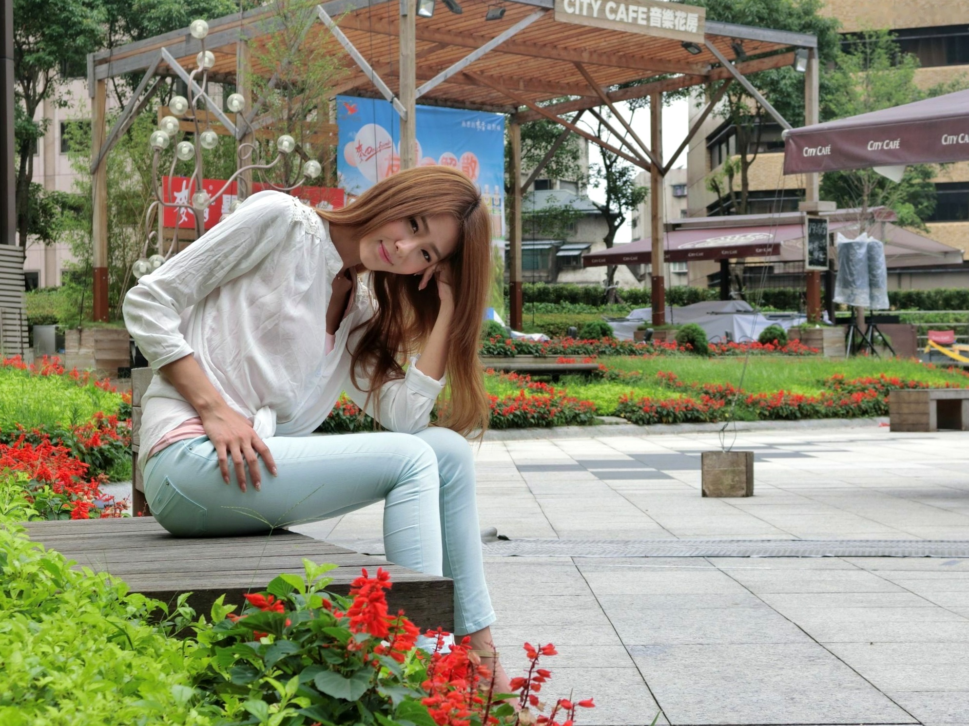 Gallery - 台湾模特 - modelWinnie小雪信义商圈街拍写真，优雅职场装束展现知性气质与迷人美腿beautyleg台湾街拍气质美腿清新 女神私房照_秀色女神 - image 23