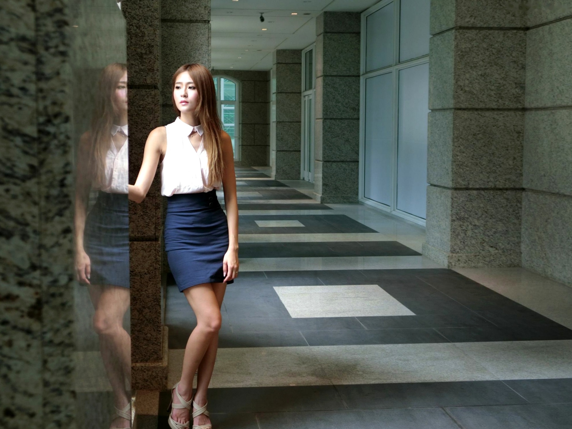 Gallery - 台湾模特 - modelWinnie小雪信义商圈街拍写真，优雅职场装束展现知性气质与迷人美腿beautyleg台湾街拍气质美腿清新 女神私房照_秀色女神 - image 94