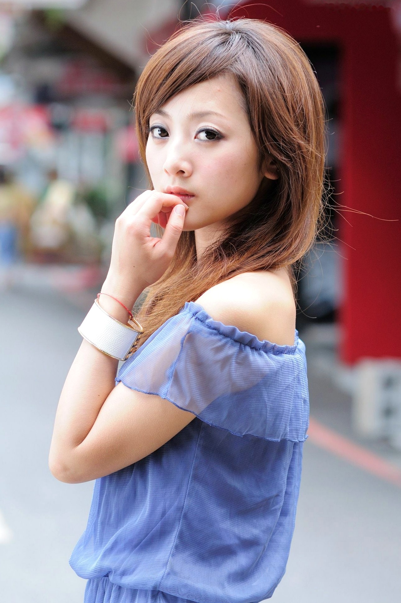 Gallery - 台湾正妹张允霏/张凯洁《西门町外拍》写真集，街拍清新少女风，户外休闲穿搭，气质女神甜美灵动台湾街拍户外清新女神 女神私房照_秀色女神 - image 24