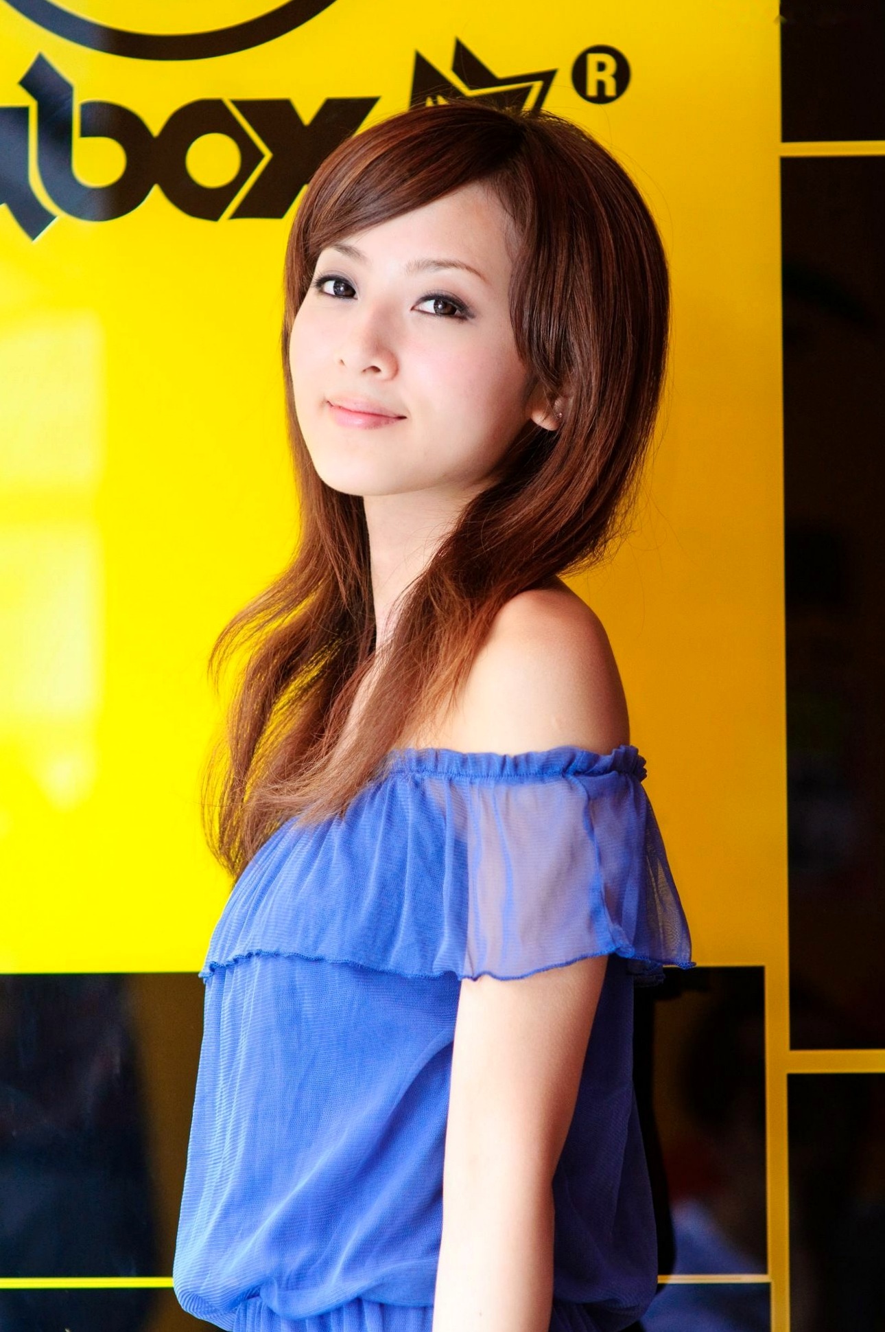Gallery - 台湾正妹张允霏/张凯洁《西门町外拍》写真集，街拍清新少女风，户外休闲穿搭，气质女神甜美灵动台湾街拍户外清新女神 女神私房照_秀色女神 - image 33