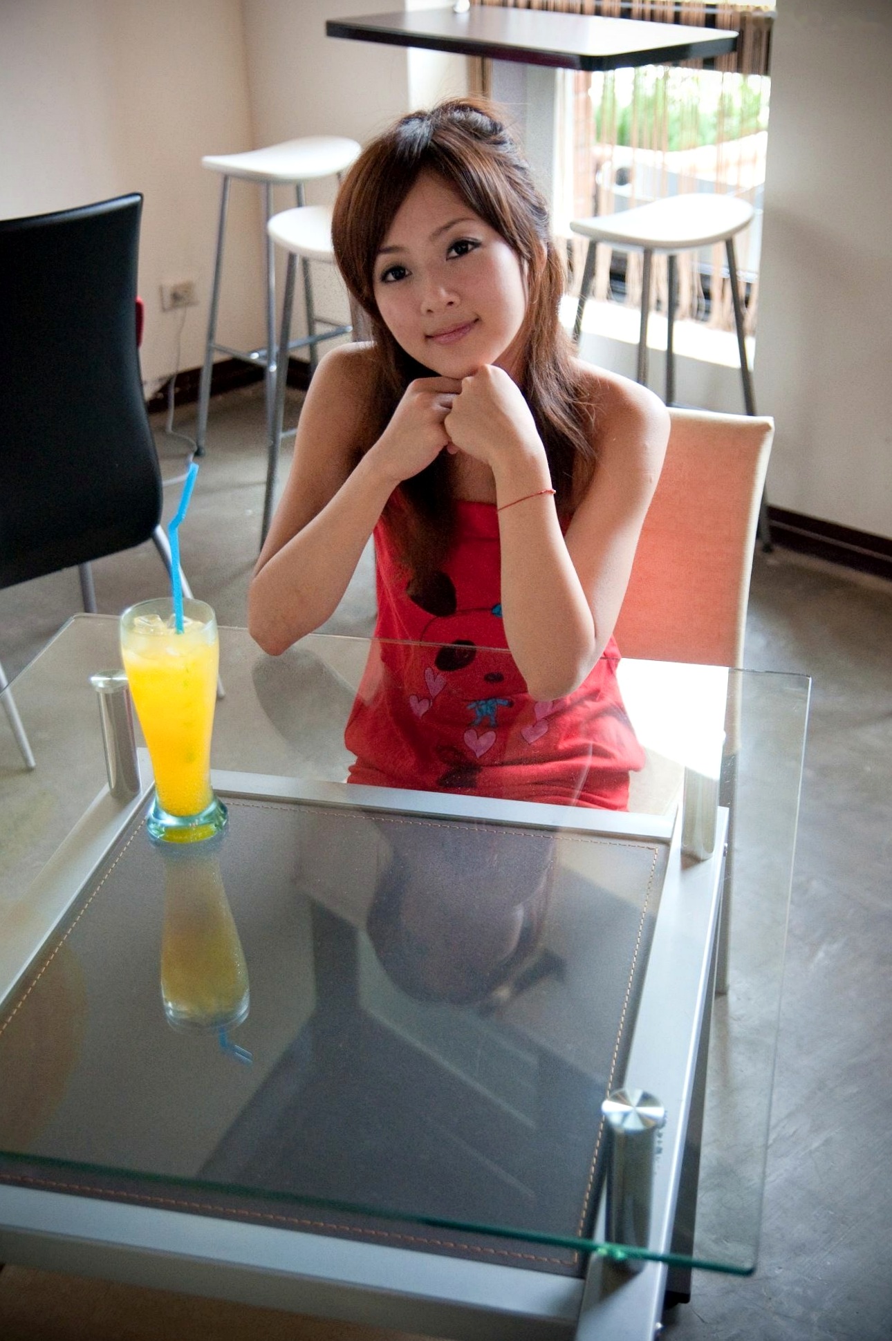 Gallery - 台湾正妹张允霏/张凯洁《西门町外拍》写真集，街拍清新少女风，户外休闲穿搭，气质女神甜美灵动台湾街拍户外清新女神 女神私房照_秀色女神 - image 53