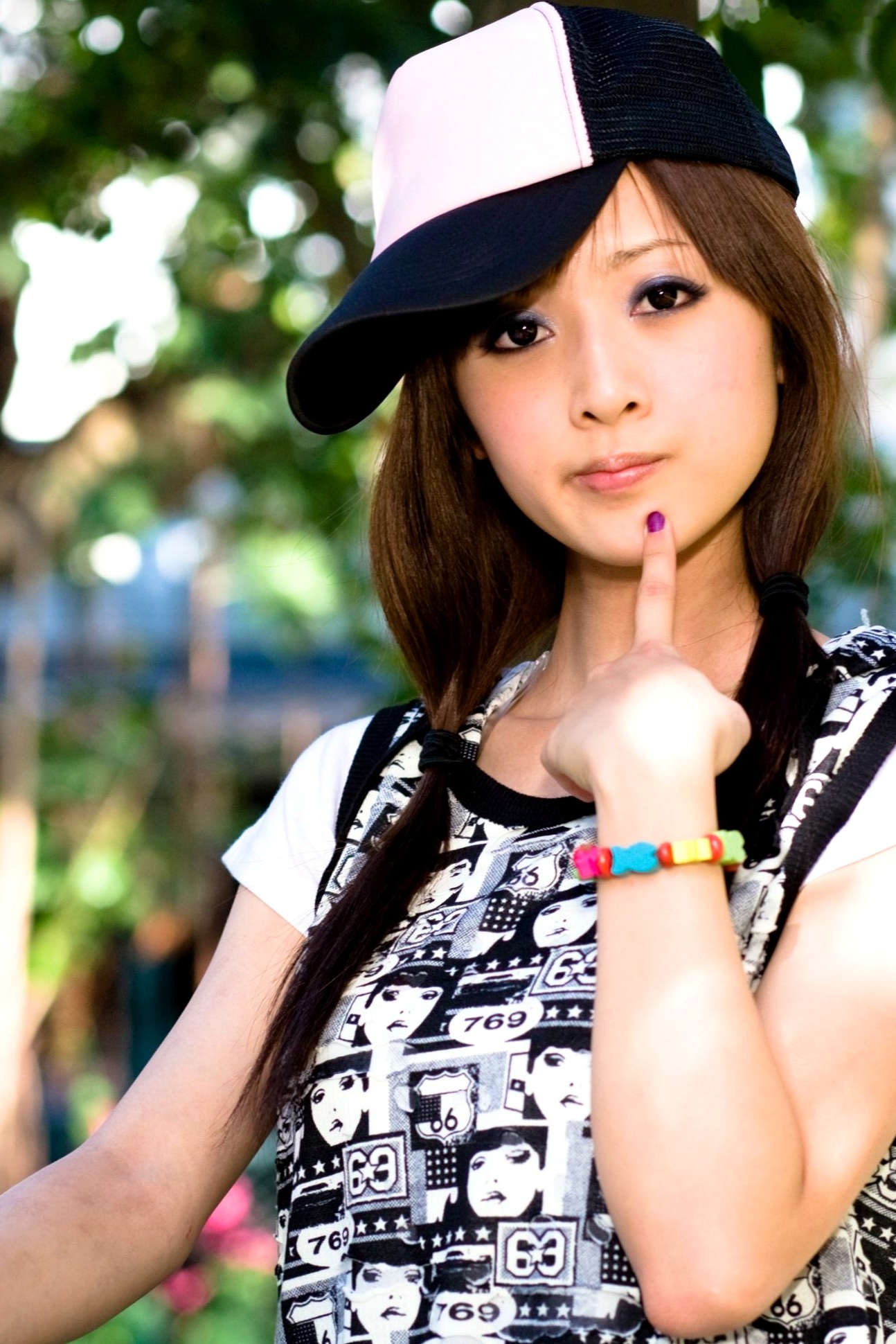 Gallery - 台湾正妹张允霏果子MM台大校园户外写真，清纯甜美系女神元气街拍休闲时光台湾清新治愈系户外 女神私房照_秀色女神 - image 77
