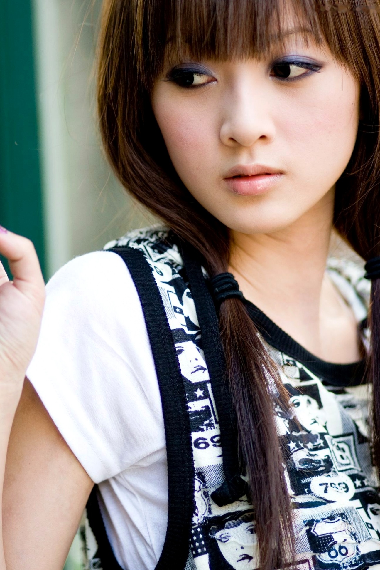 Gallery - 台湾正妹张允霏果子MM台大校园户外写真，清纯甜美系女神元气街拍休闲时光台湾清新治愈系户外 女神私房照_秀色女神 - image 81