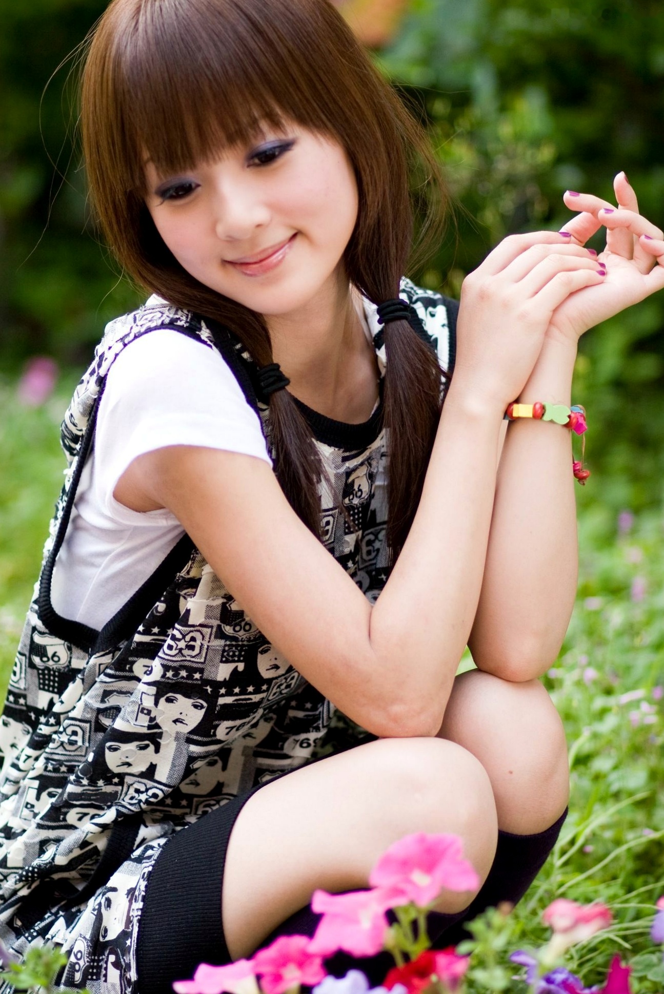 Gallery - 台湾正妹张允霏果子MM台大校园户外写真，清纯甜美系女神元气街拍休闲时光台湾清新治愈系户外 女神私房照_秀色女神 - image 86