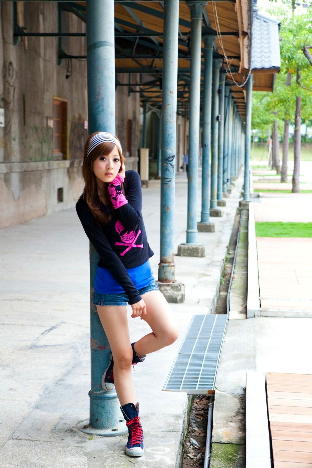 Gallery - 台湾正妹Mikako（果子MM）华山艺文中心时尚街拍写真集 清新休闲外拍私房照台湾清新街拍户外治愈系 女神私房照_秀色女神 - image 49