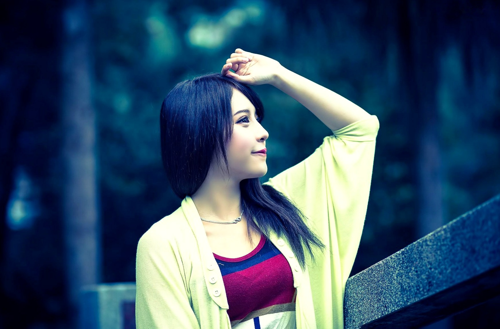Gallery - 台湾正妹张齐郡JULIE《踏青》户外清纯甜美写真，清新治愈系街拍女神台湾清新户外治愈系女神 女神私房照_秀色女神 - image 6