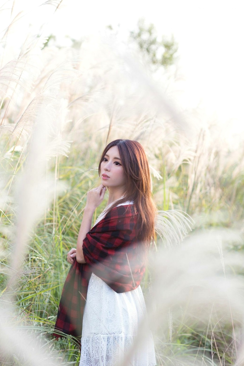Gallery - 台湾正妹张齐郡JULIE《踏青》户外清纯甜美写真，清新治愈系街拍女神台湾清新户外治愈系女神 女神私房照_秀色女神 - image 30