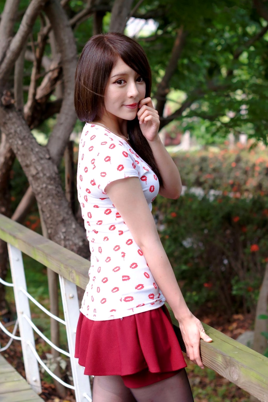 Gallery - 台湾正妹张齐郡JULIE《踏青》户外清纯甜美写真，清新治愈系街拍女神台湾清新户外治愈系女神 女神私房照_秀色女神 - image 76