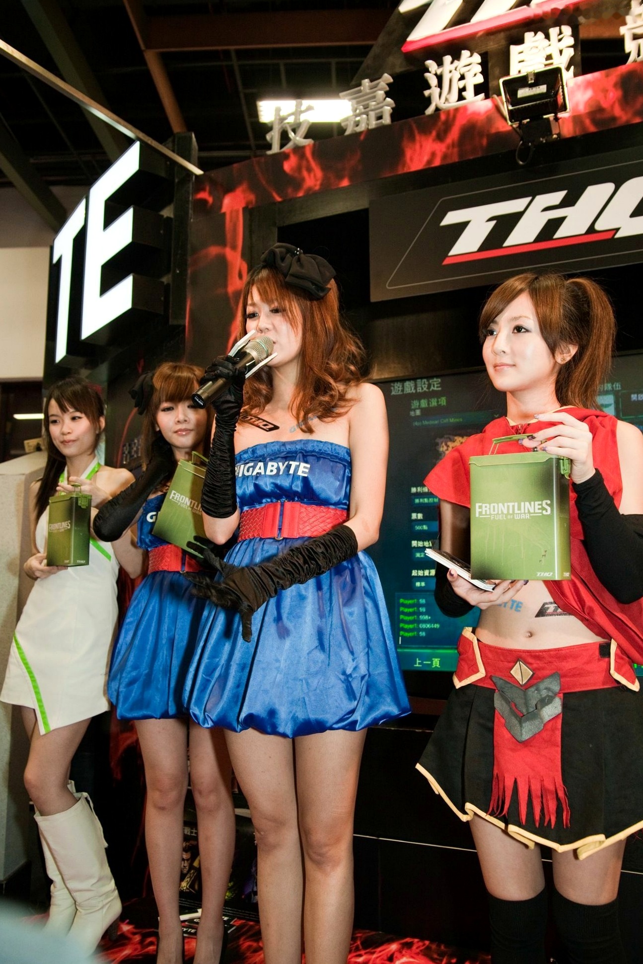 Gallery - 台湾正妹张凯洁/果子MM台北国际电玩展高清套图，身穿红色连帽Cosplay战袍，演绎甜美游戏展会女神风采台湾气质角色扮演女神 女神私房照_秀色女神 - image 43