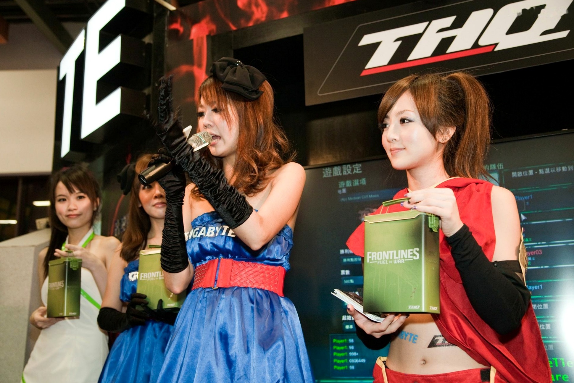 Gallery - 台湾正妹张凯洁/果子MM台北国际电玩展高清套图，身穿红色连帽Cosplay战袍，演绎甜美游戏展会女神风采台湾气质角色扮演女神 女神私房照_秀色女神 - image 44