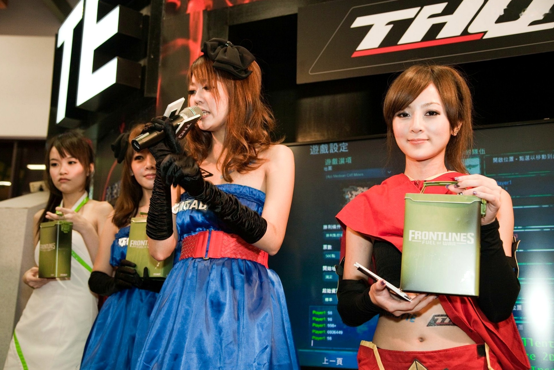 Gallery - 台湾正妹张凯洁/果子MM台北国际电玩展高清套图，身穿红色连帽Cosplay战袍，演绎甜美游戏展会女神风采台湾气质角色扮演女神 女神私房照_秀色女神 - image 45