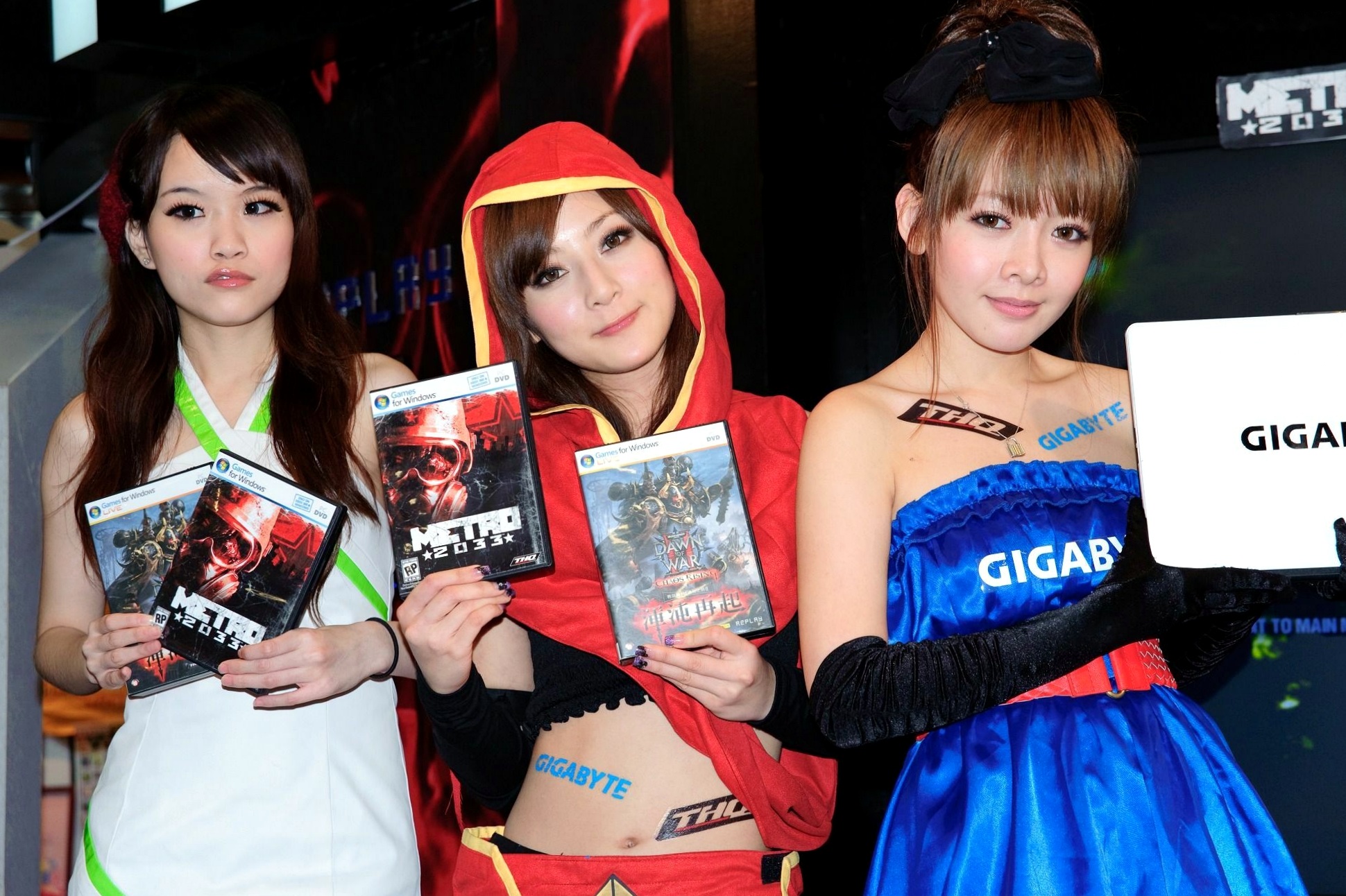 Gallery - 台湾正妹张凯洁/果子MM台北国际电玩展高清套图，身穿红色连帽Cosplay战袍，演绎甜美游戏展会女神风采台湾气质角色扮演女神 女神私房照_秀色女神 - image 62