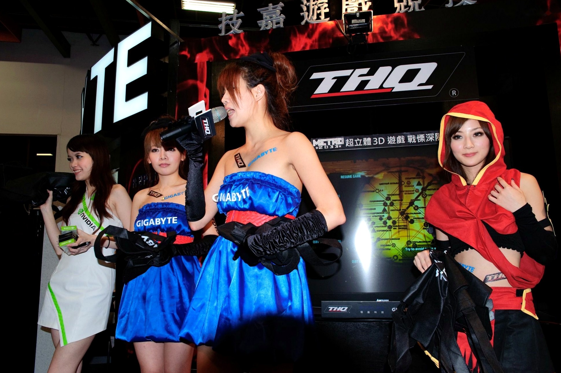 Gallery - 台湾正妹张凯洁/果子MM台北国际电玩展高清套图，身穿红色连帽Cosplay战袍，演绎甜美游戏展会女神风采台湾气质角色扮演女神 女神私房照_秀色女神 - image 63