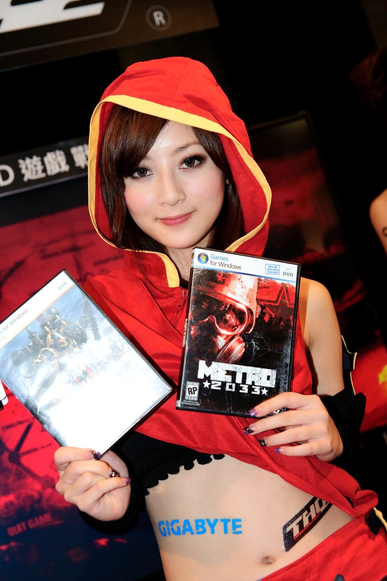 Gallery - 台湾正妹张凯洁/果子MM台北国际电玩展高清套图，身穿红色连帽Cosplay战袍，演绎甜美游戏展会女神风采台湾气质角色扮演女神 女神私房照_秀色女神 - image 67