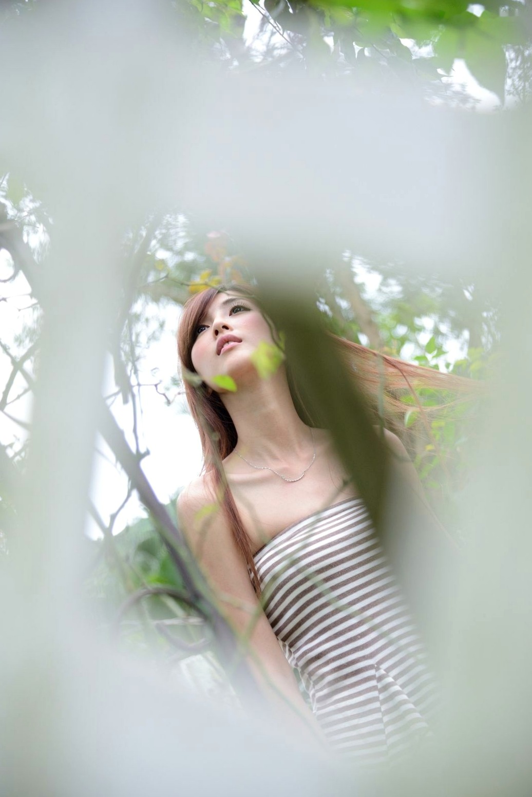 Gallery - 台湾正妹廖挺伶Kila晶晶户外写真，条纹抹胸短裙尽显修长美腿，清新甜美气质邻家少女台湾美腿清新治愈系户外 女神私房照_秀色女神 - image 46