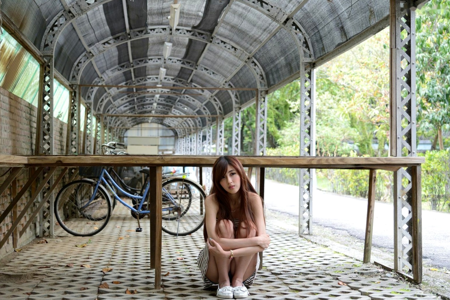 Gallery - 台湾正妹廖挺伶Kila晶晶户外写真，条纹抹胸短裙尽显修长美腿，清新甜美气质邻家少女台湾美腿清新治愈系户外 女神私房照_秀色女神 - image 68