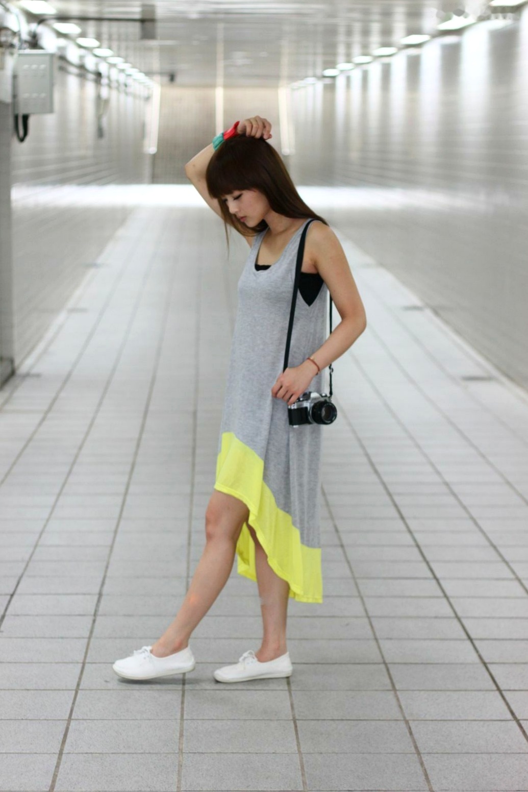 Gallery - 台湾正妹张允霏果子MM士林街头清新外拍，治愈系甜美夏日写真台湾清新治愈系街拍女神 女神私房照_秀色女神 - image 9