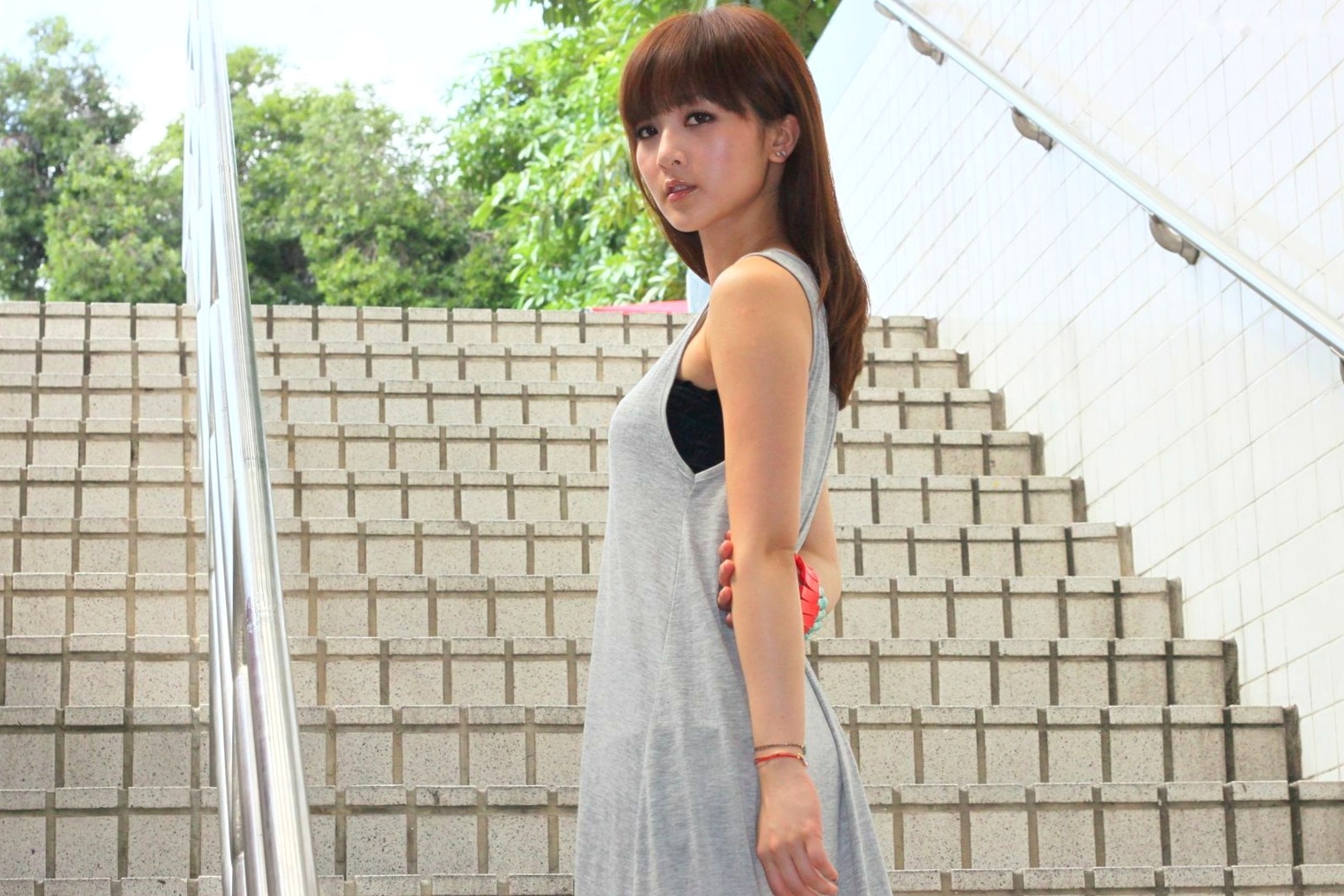 Gallery - 台湾正妹张允霏果子MM士林街头清新外拍，治愈系甜美夏日写真台湾清新治愈系街拍女神 女神私房照_秀色女神 - image 29