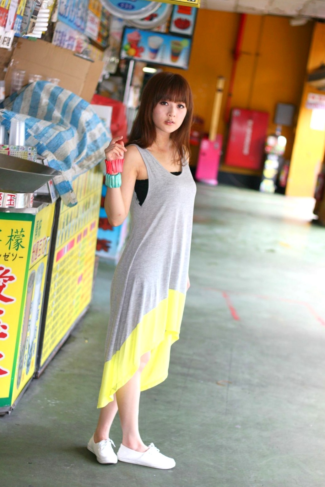 Gallery - 台湾正妹张允霏果子MM士林街头清新外拍，治愈系甜美夏日写真台湾清新治愈系街拍女神 女神私房照_秀色女神 - image 40