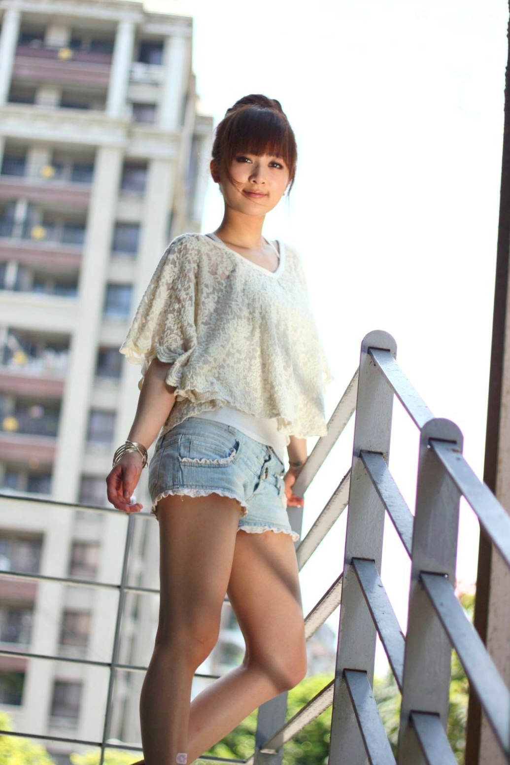 Gallery - 台湾正妹张允霏果子MM士林街头清新外拍，治愈系甜美夏日写真台湾清新治愈系街拍女神 女神私房照_秀色女神 - image 185